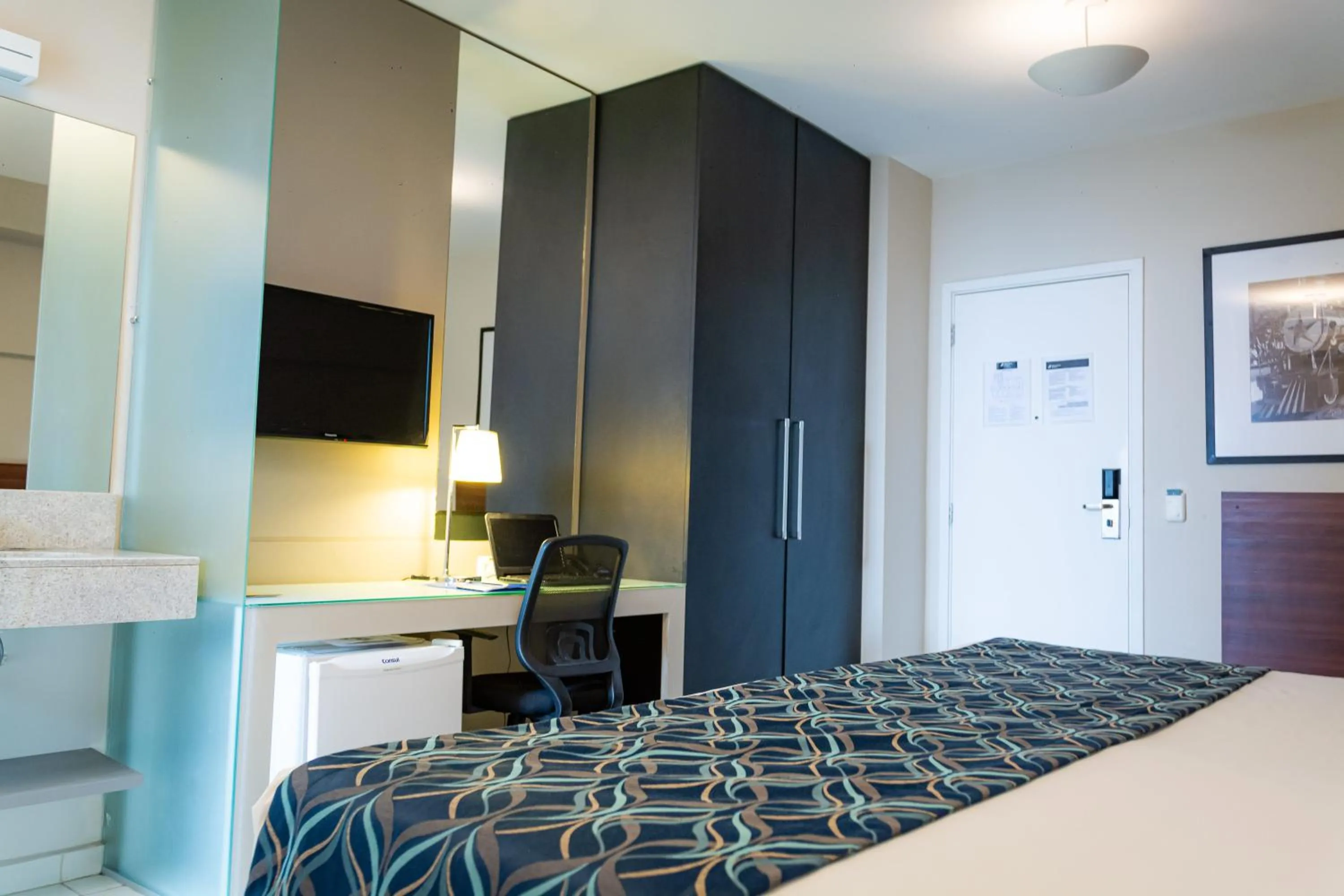 Bed in Blue Tree Towers Bauru