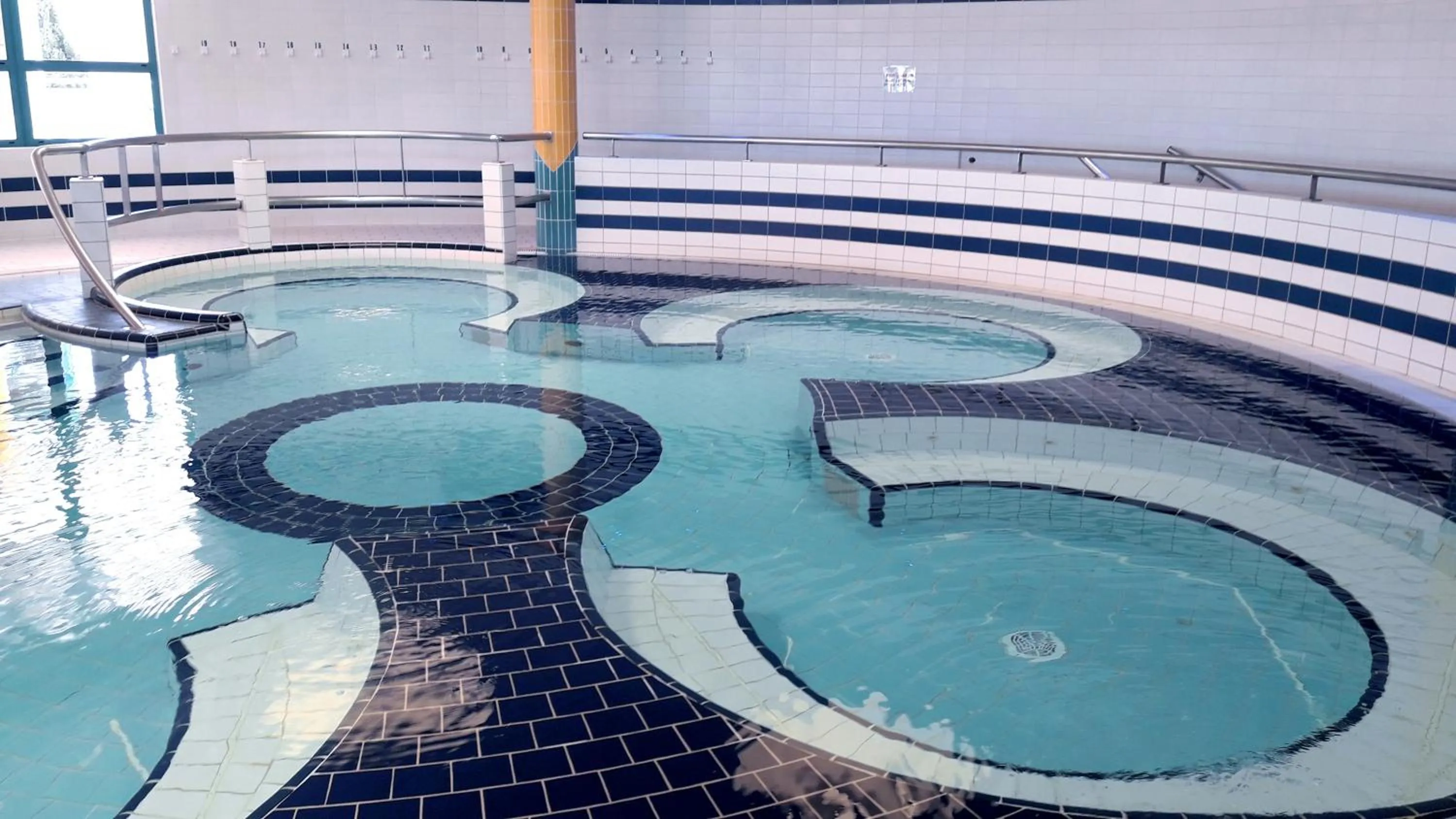 Hot Tub in Hôtel Club la Font des Horts