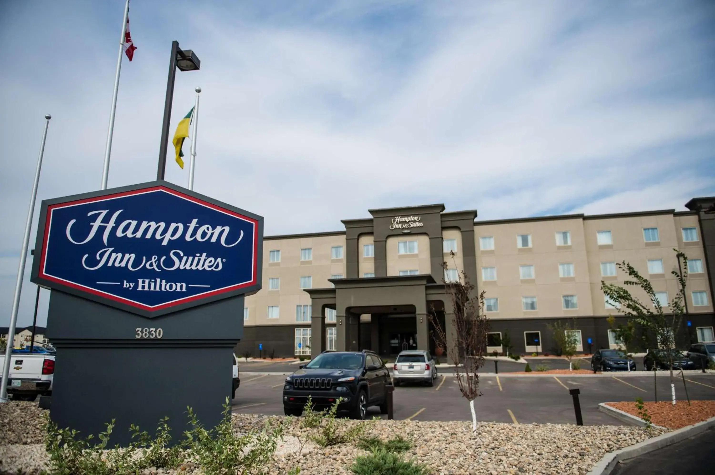 Property building in Hampton Inn & Suites East Gate Regina Property building in Hampton Inn & Suites East Gate Regina