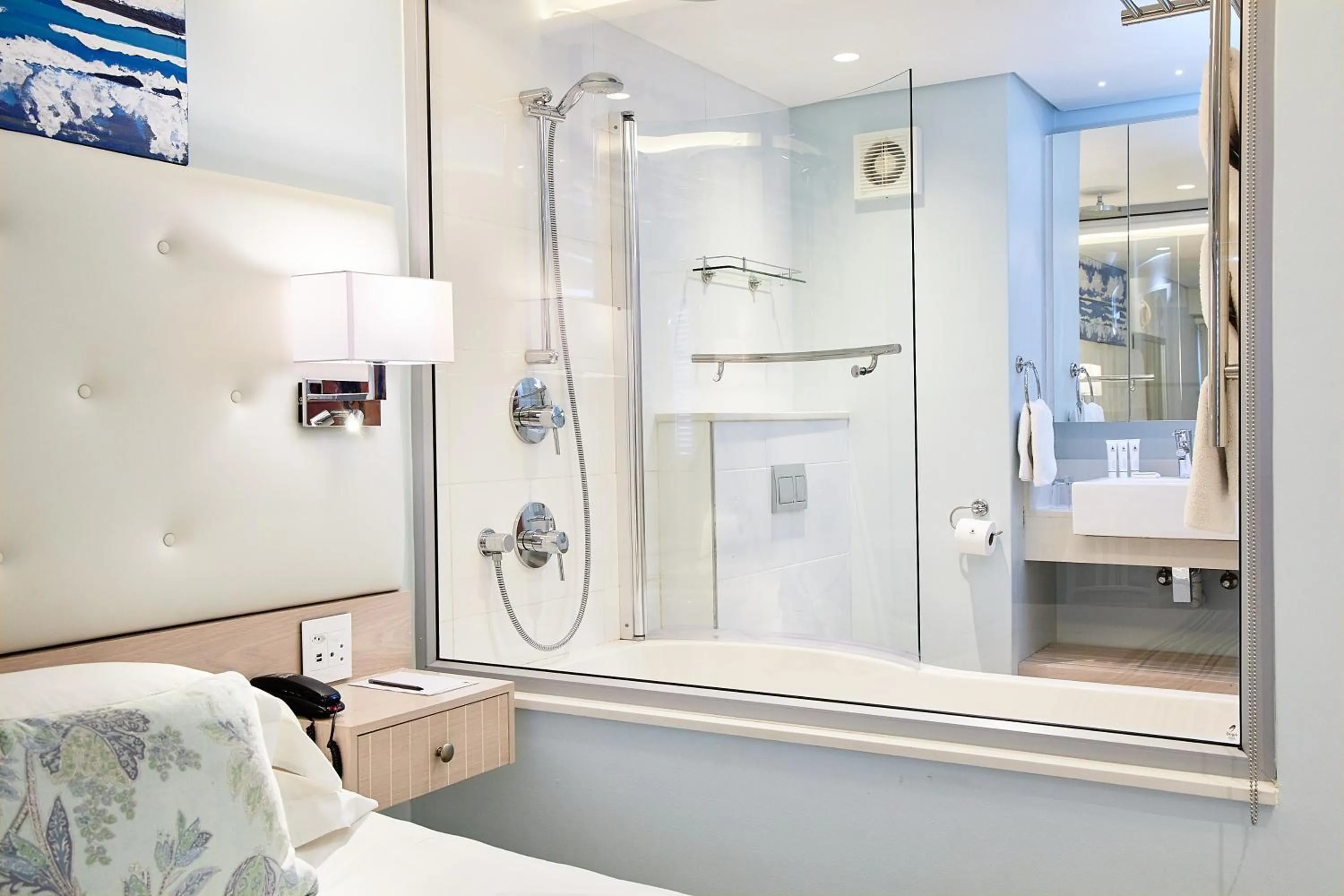 Bed in First Group La Montagne