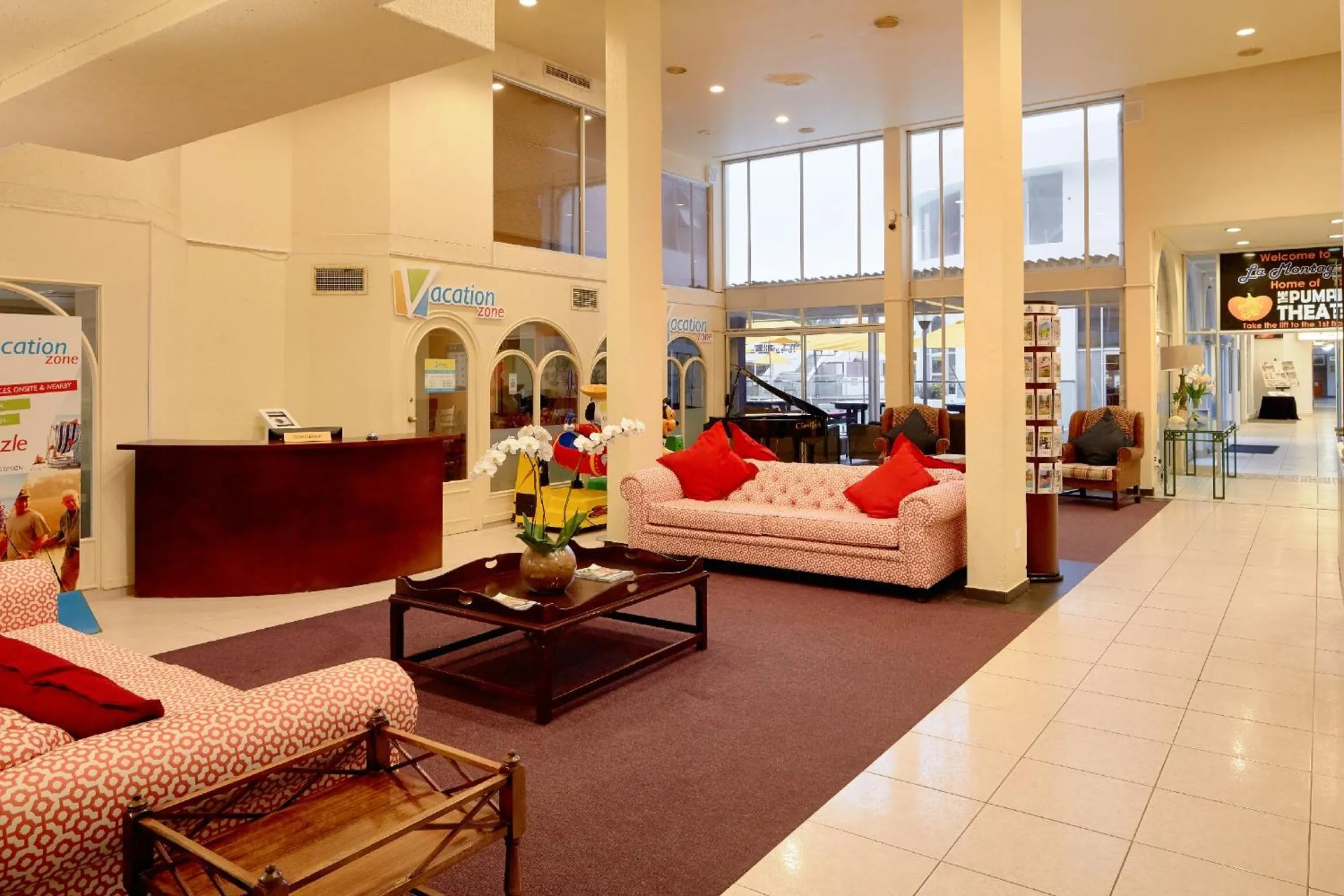 Lobby or reception in First Group La Montagne