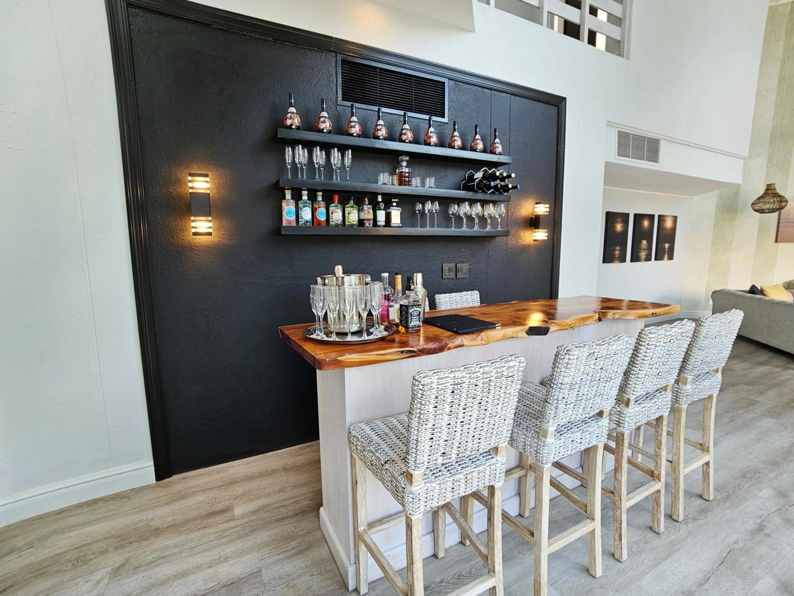 minibar in First Group La Montagne