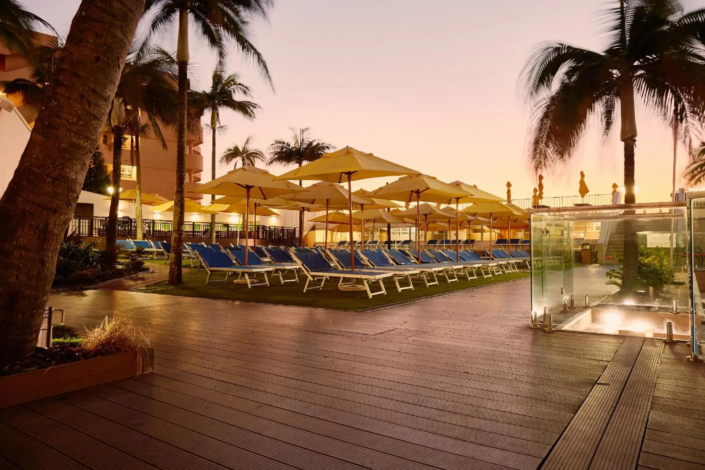 Property building in First Group La Montagne