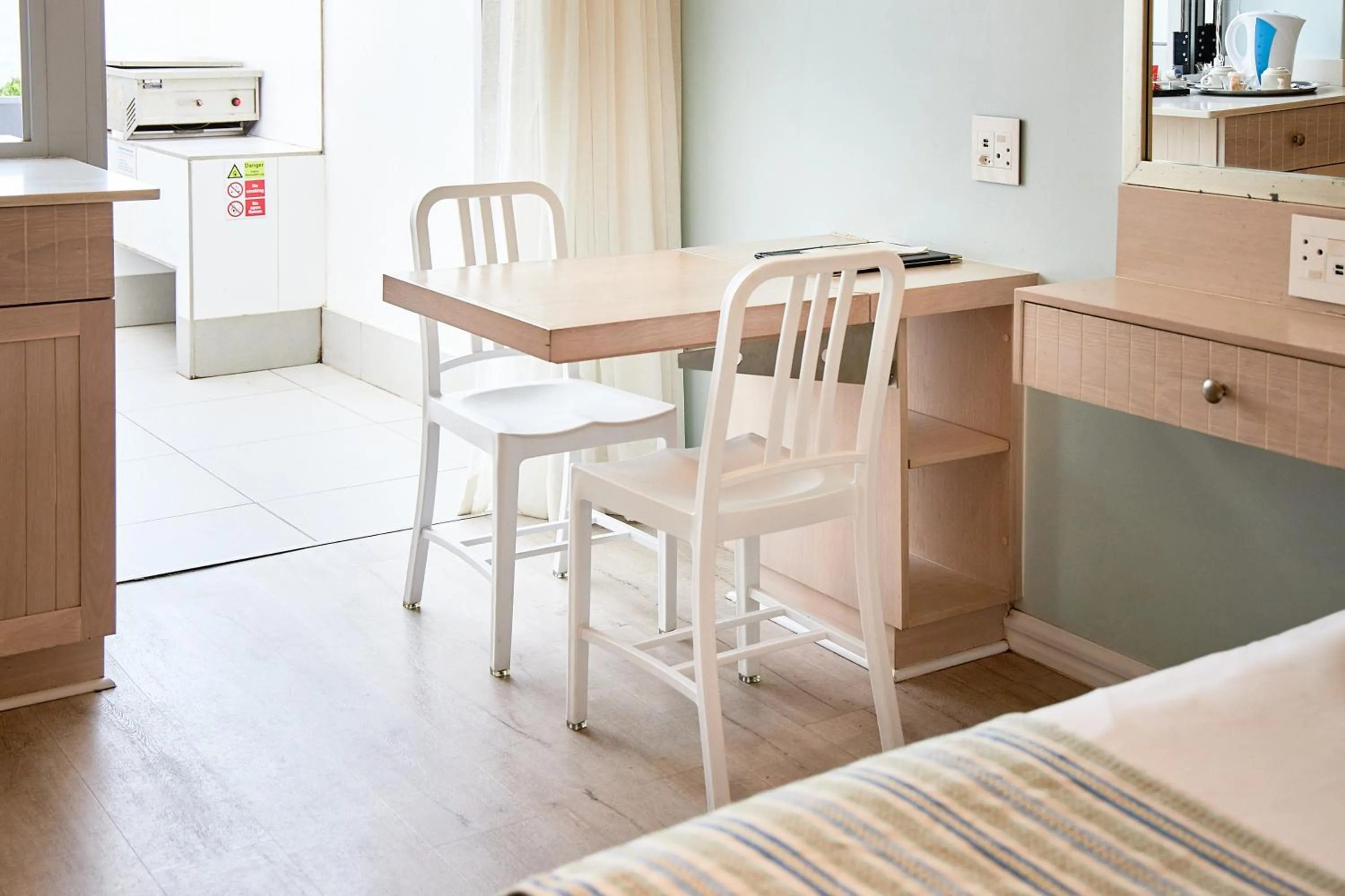 Dining area in First Group La Montagne