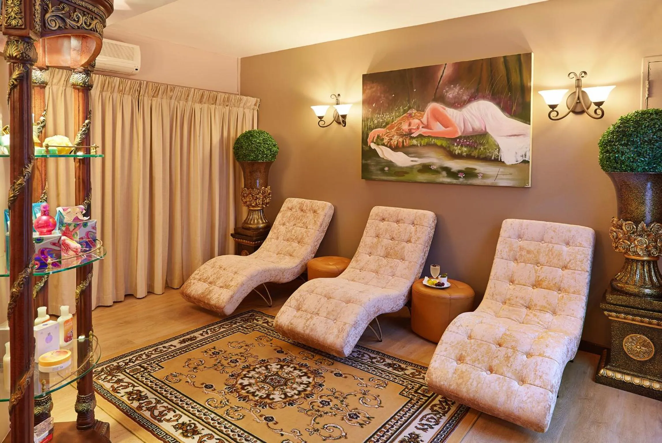 Spa and wellness centre/facilities in First Group La Montagne