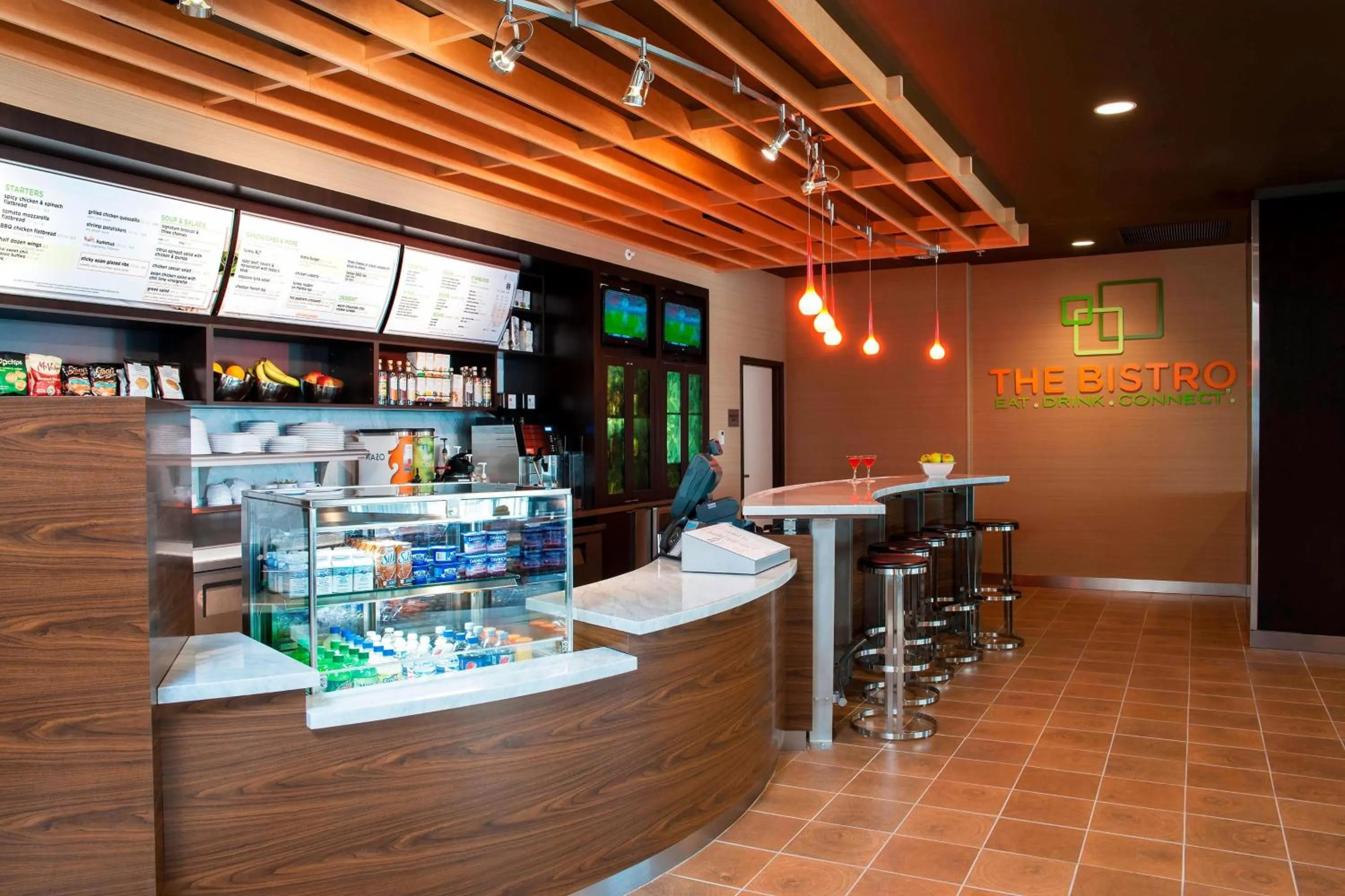 Restaurant/places to eat in Courtyard Peoria Downtown