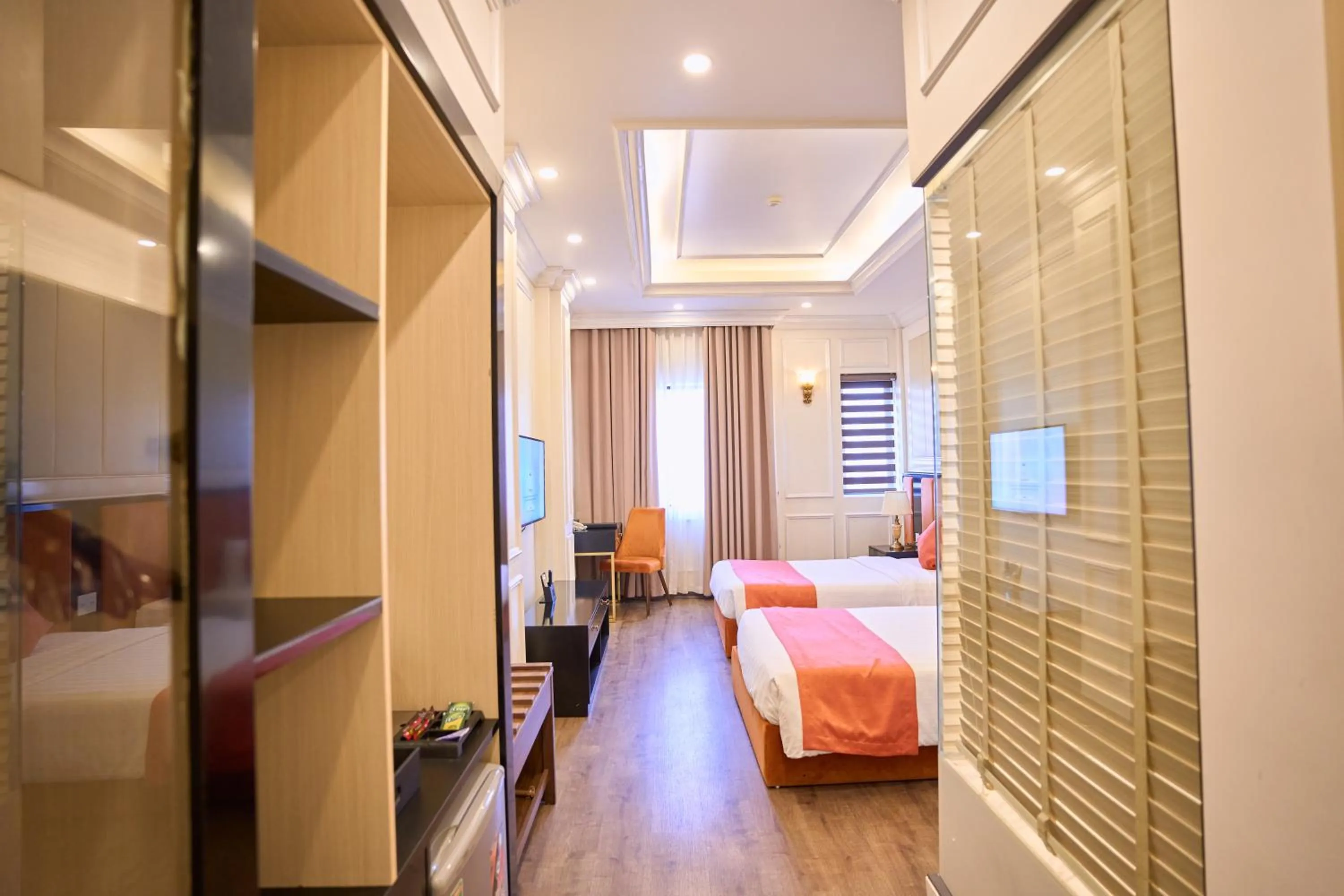 Photo of the whole room, Bed in Le Haute Hotel Hai Phong