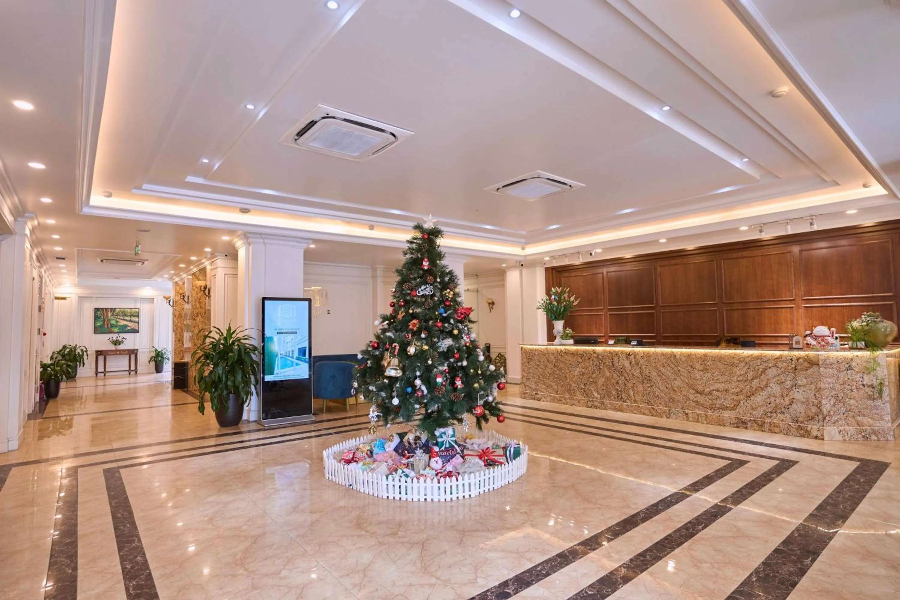 Lobby or reception in Le Haute Hotel Hai Phong