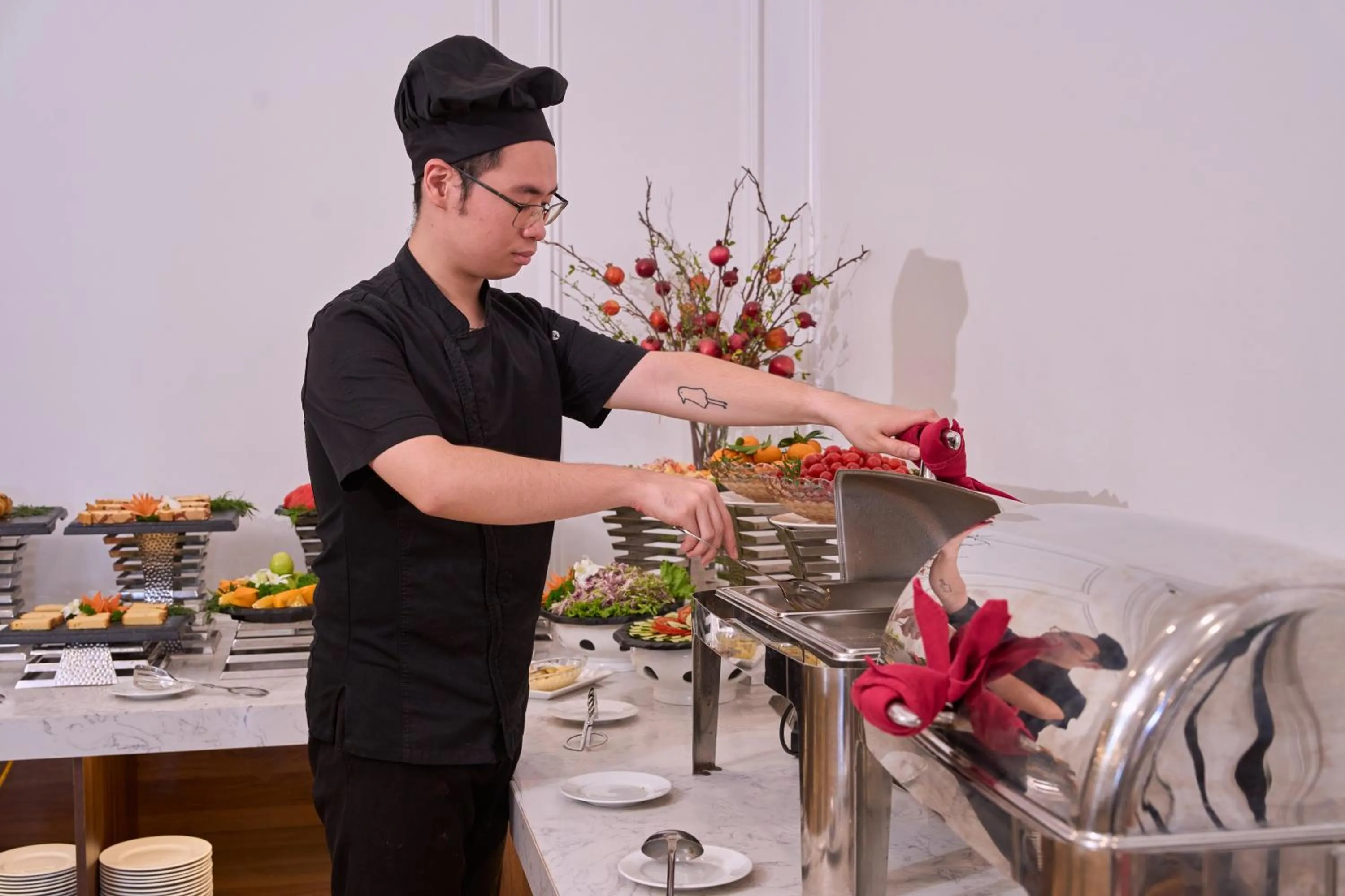 Buffet breakfast in Le Haute Hotel Hai Phong