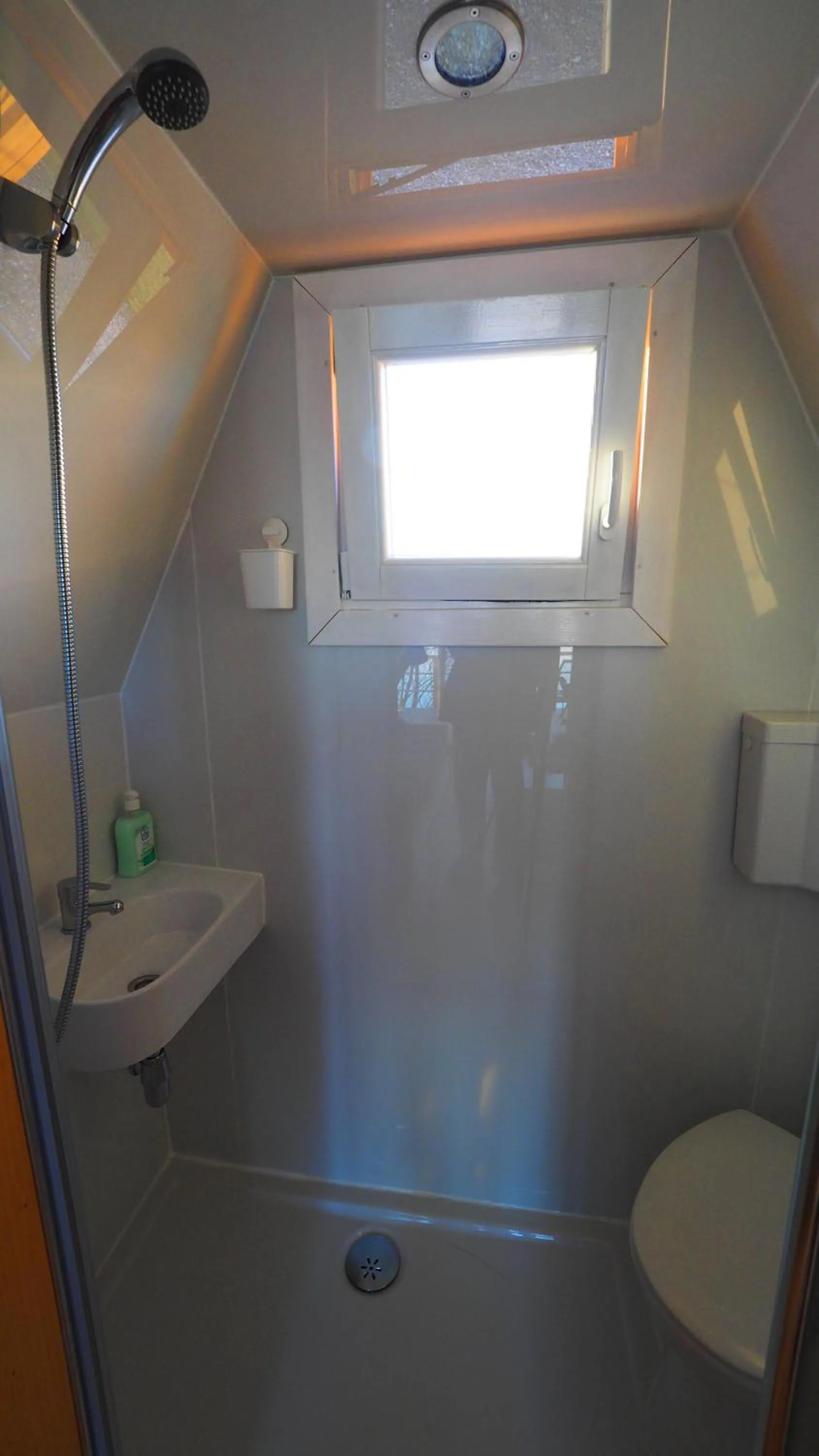 Toilet in Zagreb Camp Bungalows