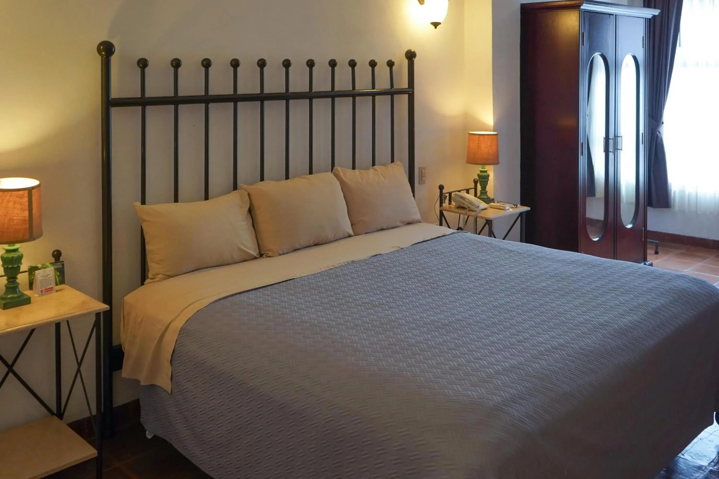 Bedroom, Bed in Hotel Real de Leyendas Bedroom, Bed in Hotel Real de Leyendas