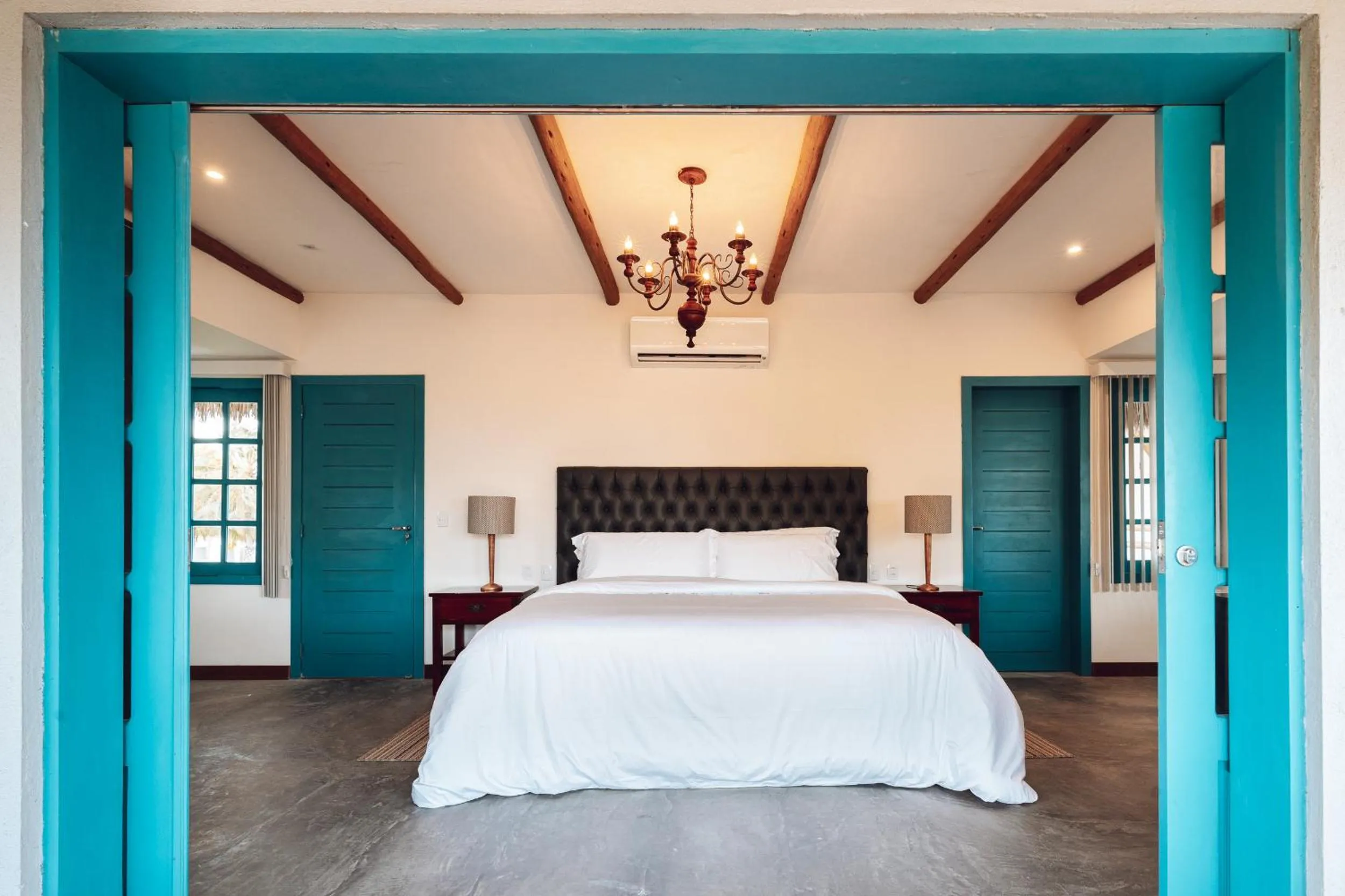 Property building, Bed in Villa dos Poetas