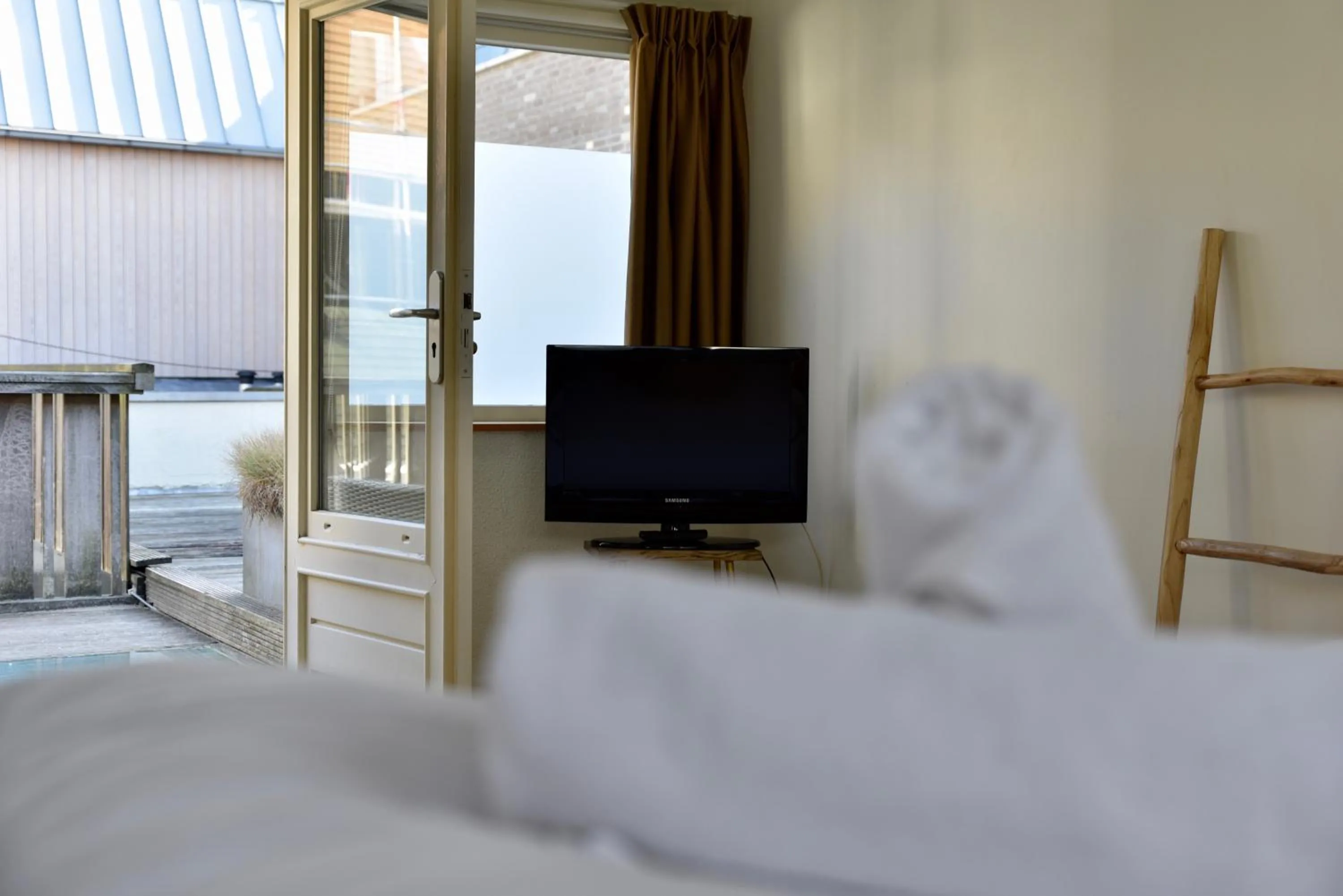 TV and multimedia, Bed in Hofje van Maas