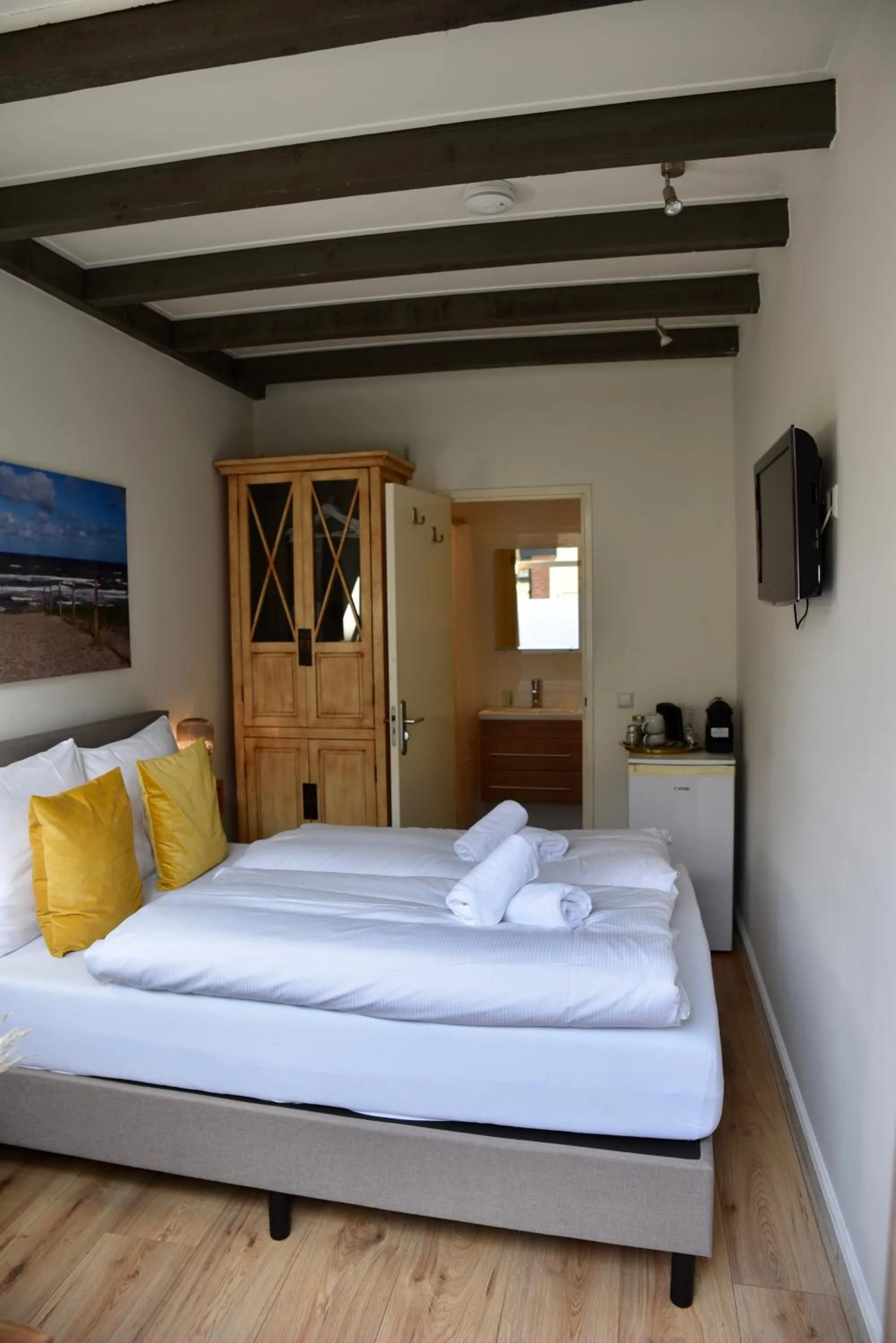 Photo of the whole room, Bed in Hofje van Maas