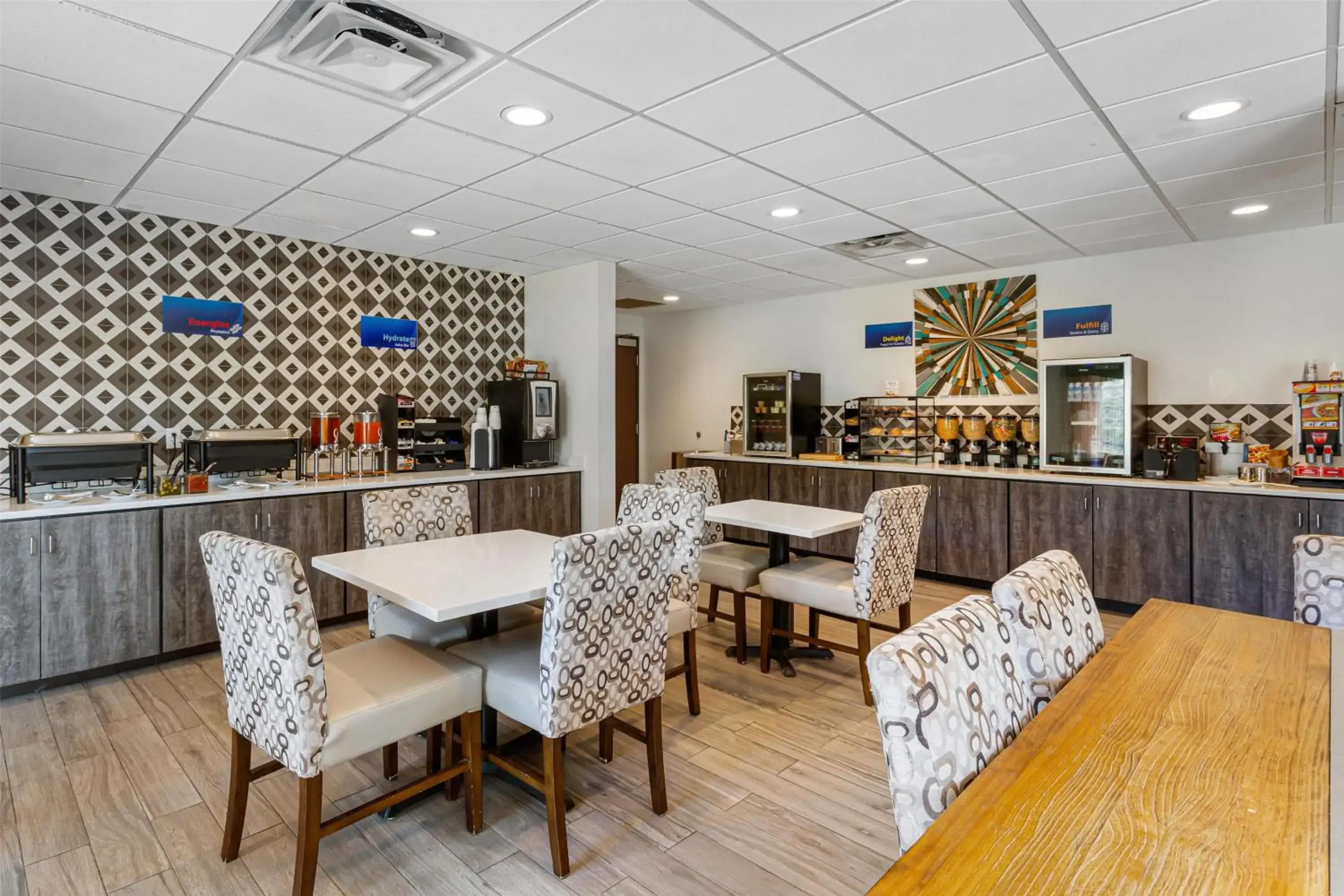 Breakfast in Best Western Duchesne Inn Breakfast in Best Western Duchesne Inn