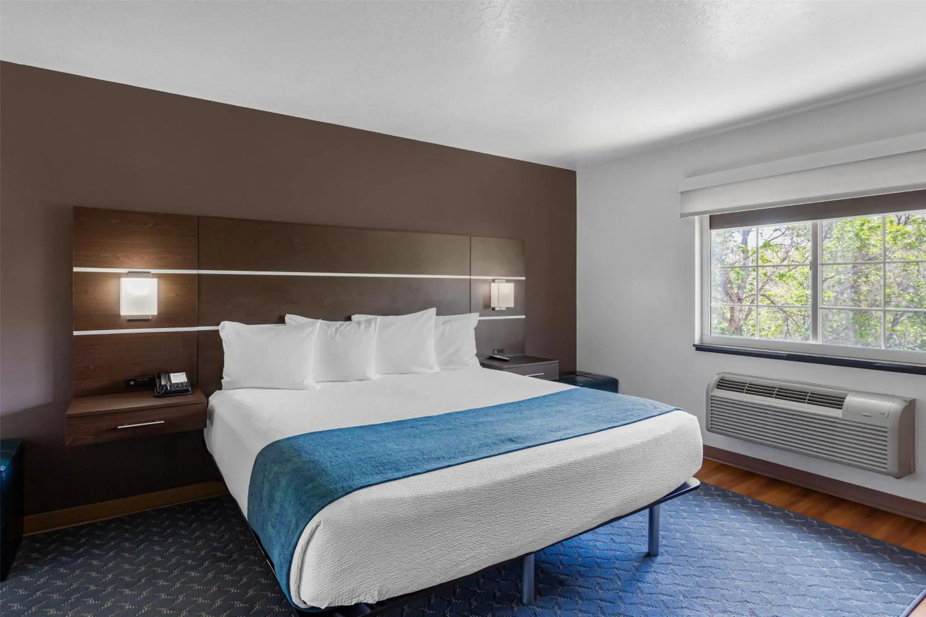 Bedroom, Bed in Best Western Duchesne Inn Bedroom, Bed in Best Western Duchesne Inn