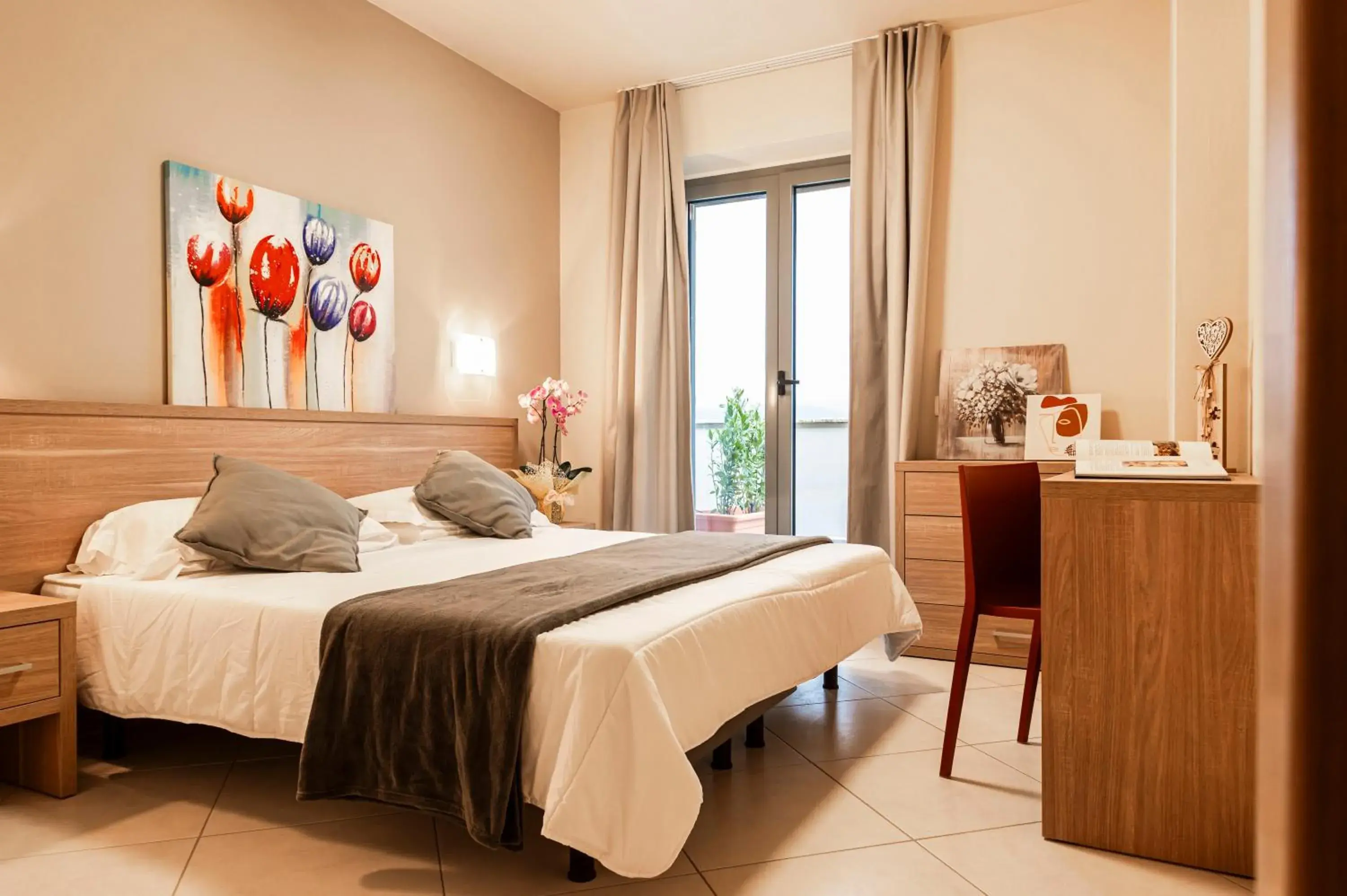 Bedroom, Bed in Tuscasì Aparthotel Bedroom, Bed in Tuscasì Aparthotel