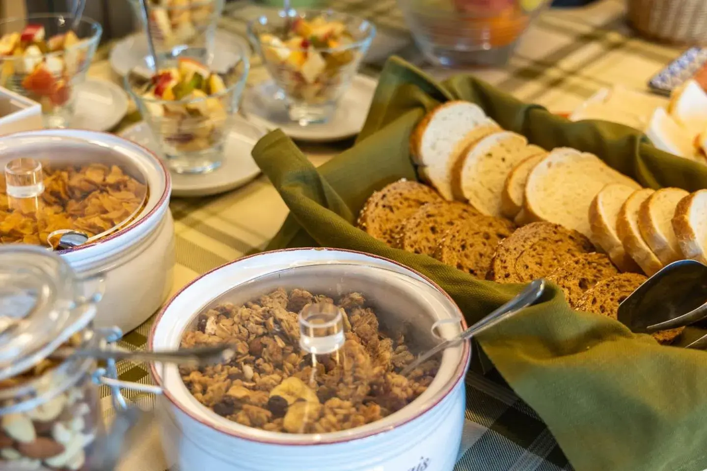 Buffet breakfast in Tuscasì Aparthotel Buffet breakfast in Tuscasì Aparthotel