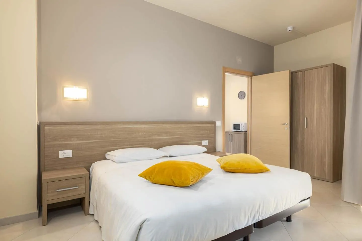 Bed in Tuscasì Aparthotel