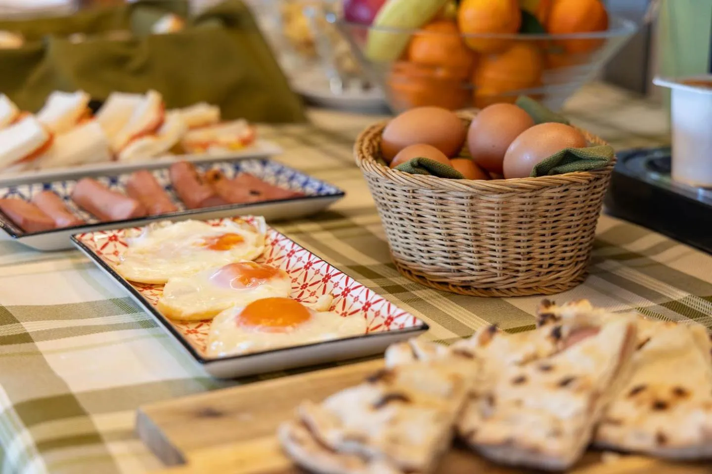 Buffet breakfast in Tuscasì Aparthotel
