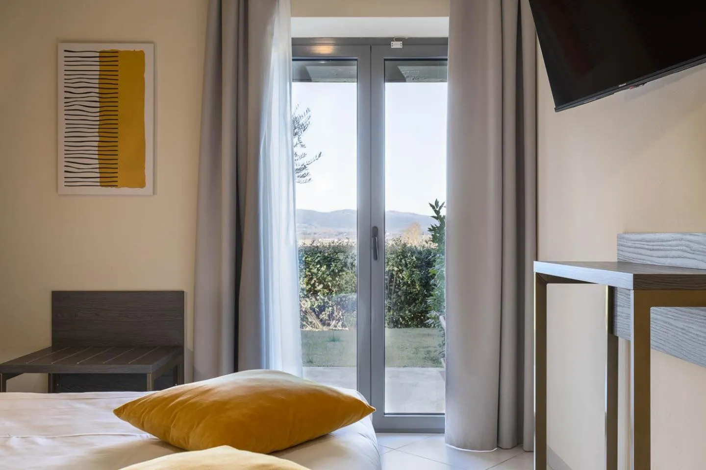 Bed in Tuscasì Aparthotel