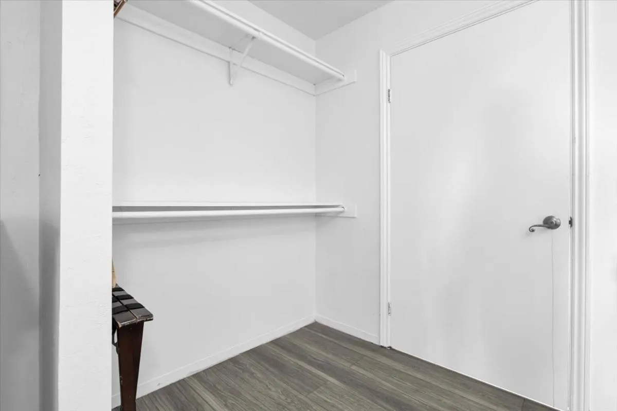 wardrobe in Motel 6 San Francisco, CA Great Highway