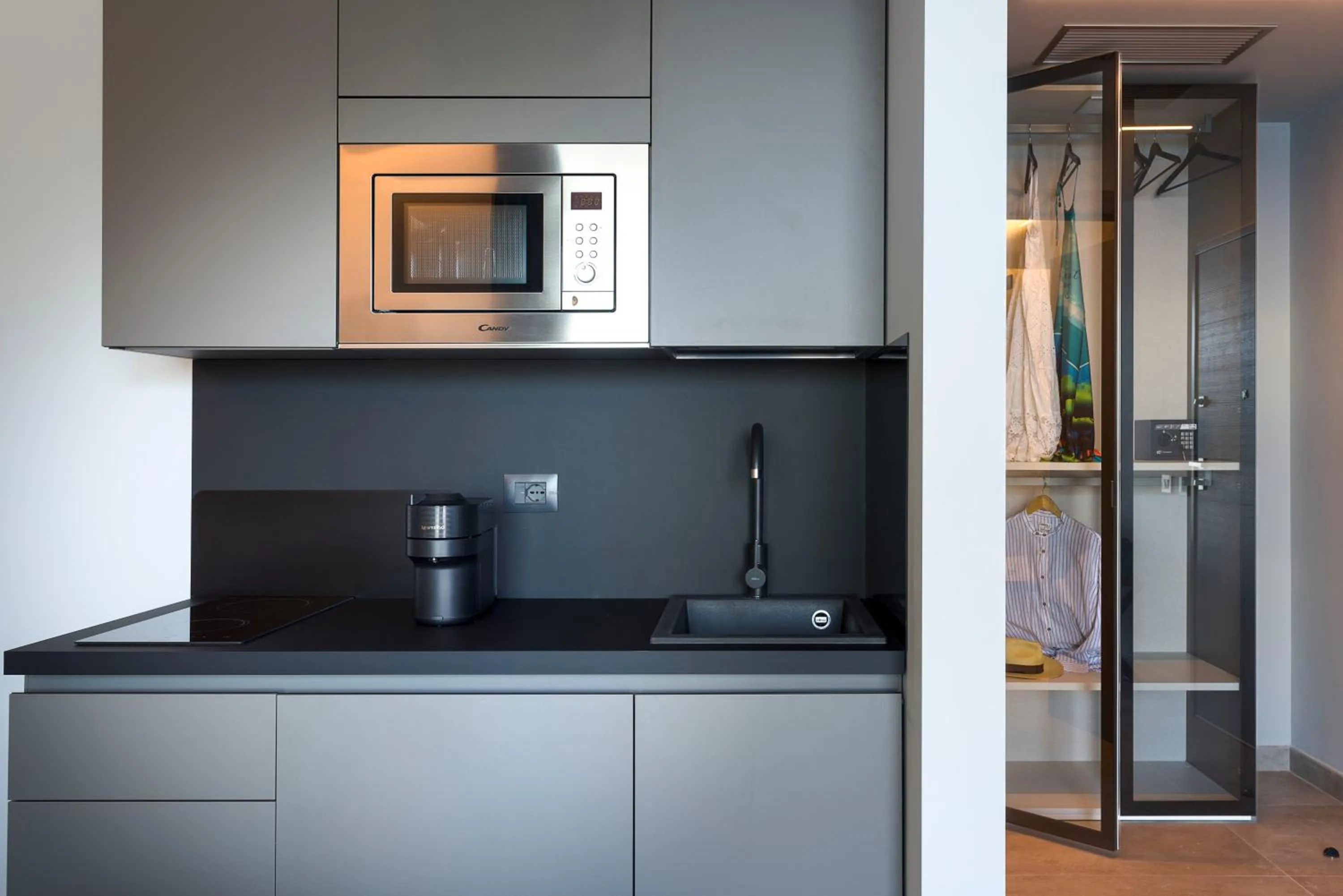 stove in Emerald Hotel Residence Cefalù