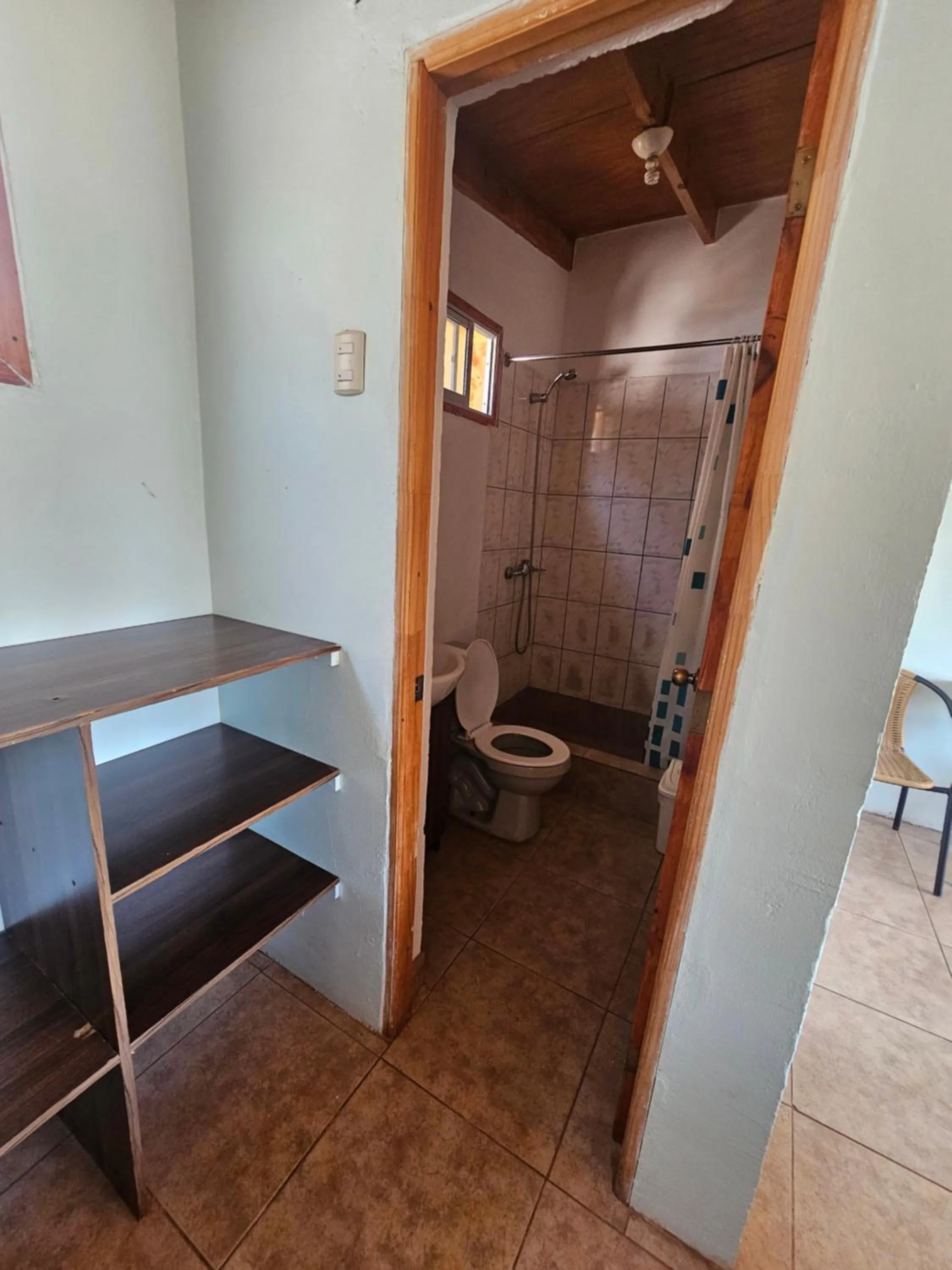 Shower in Hostal Casa los Duendes