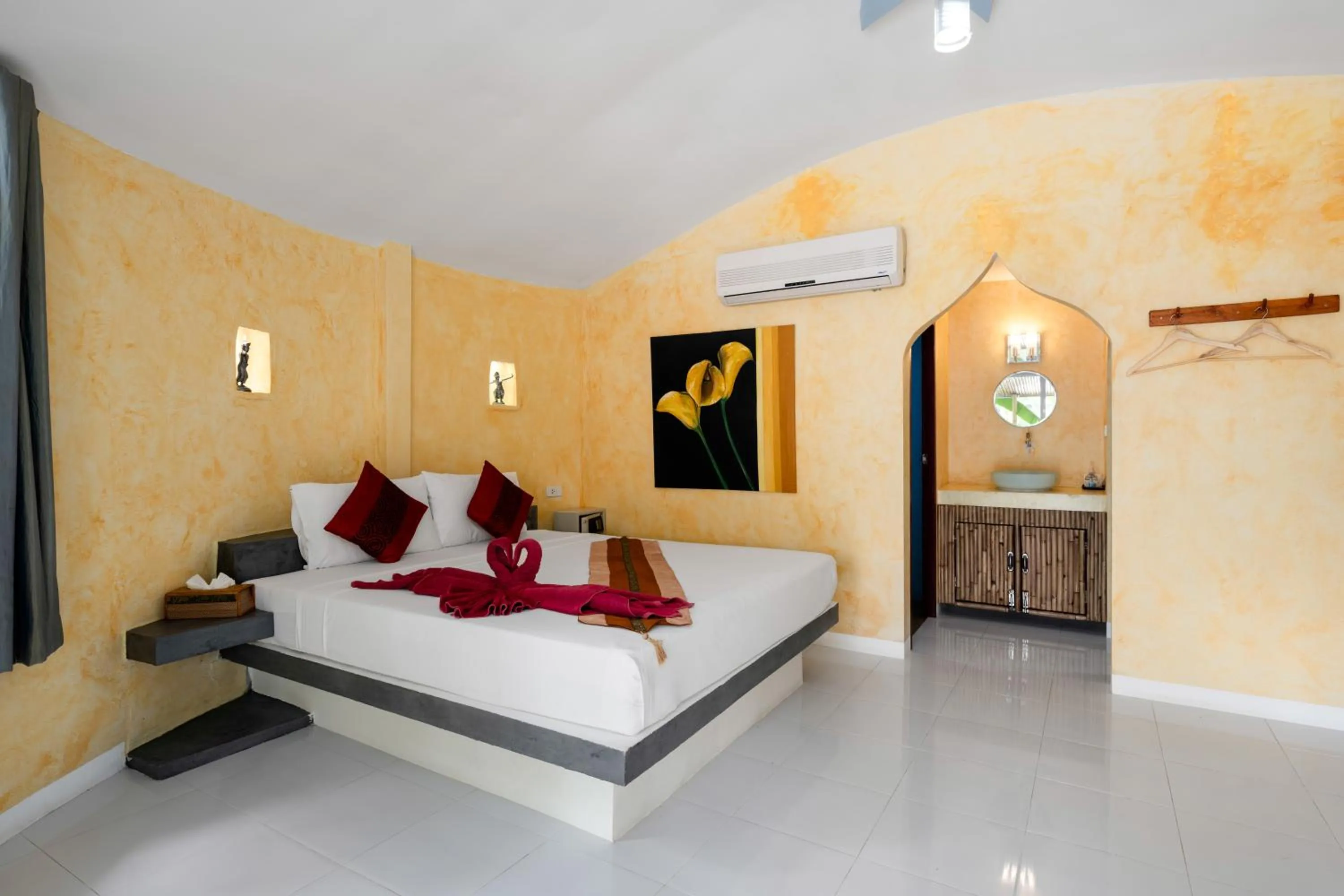 Bathroom, Bed in Avocado Koh Samui