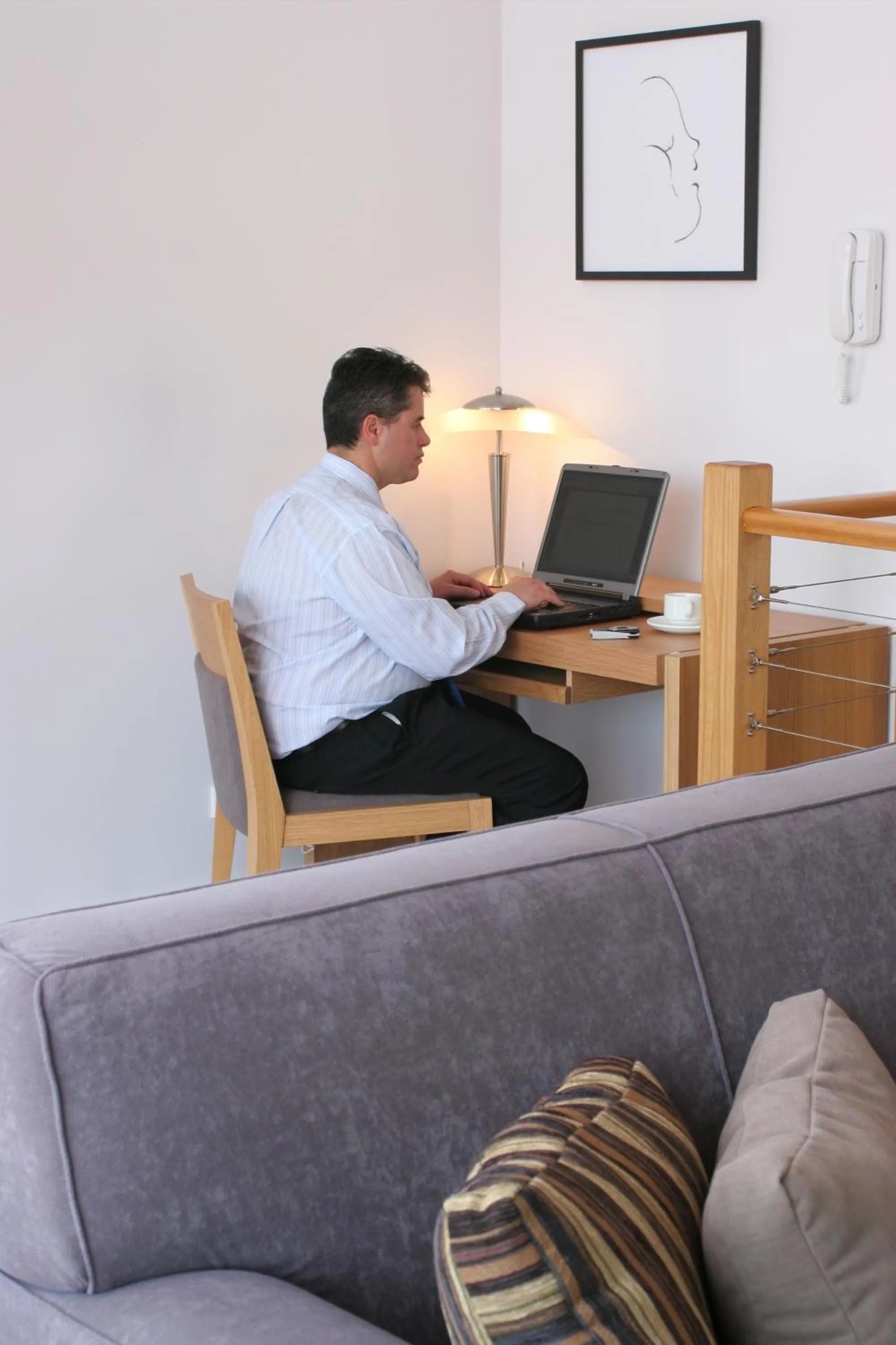 People in Beachside Apartments Bonbeach