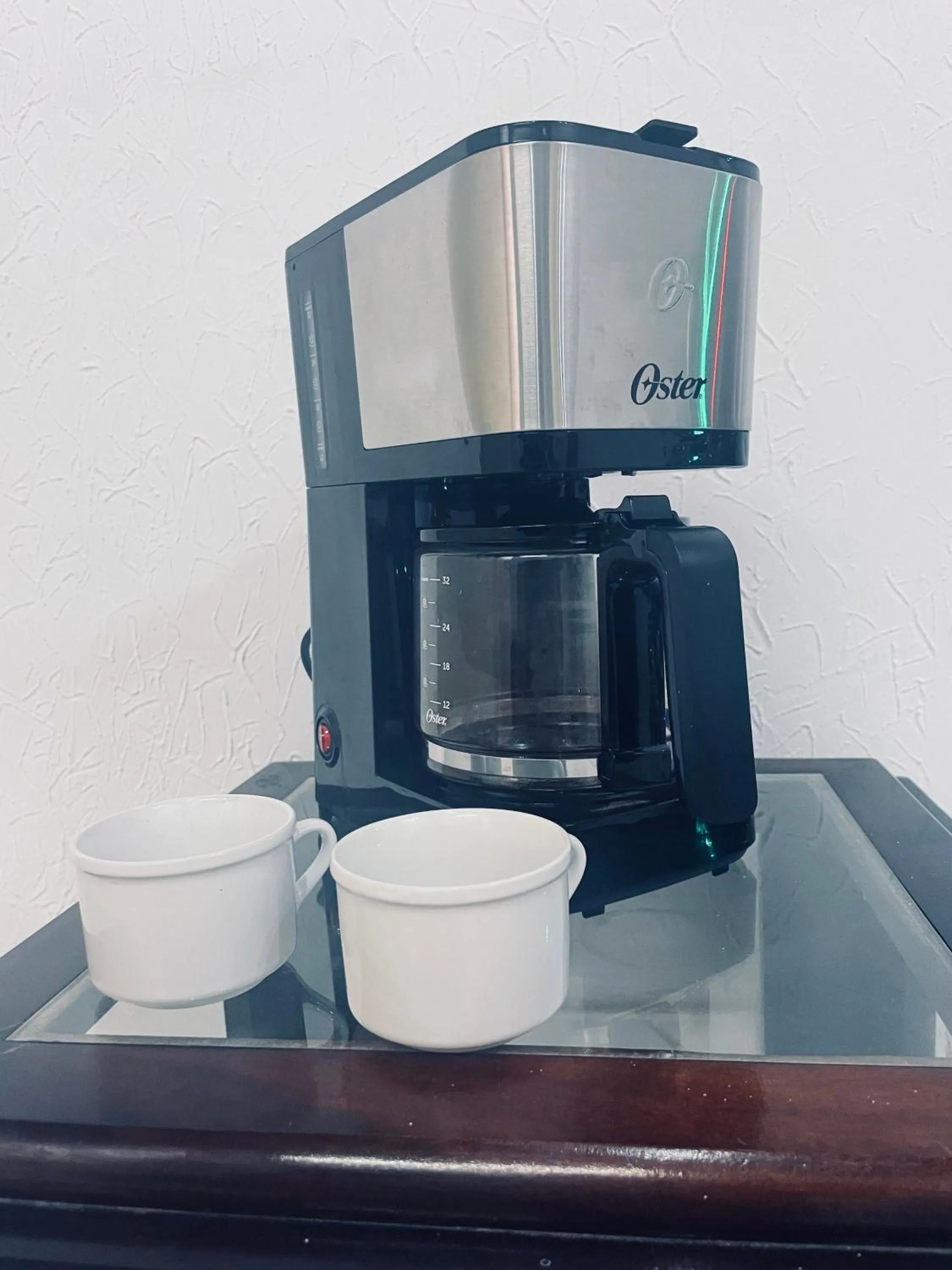 Coffee/tea facilities in Panorama Inn