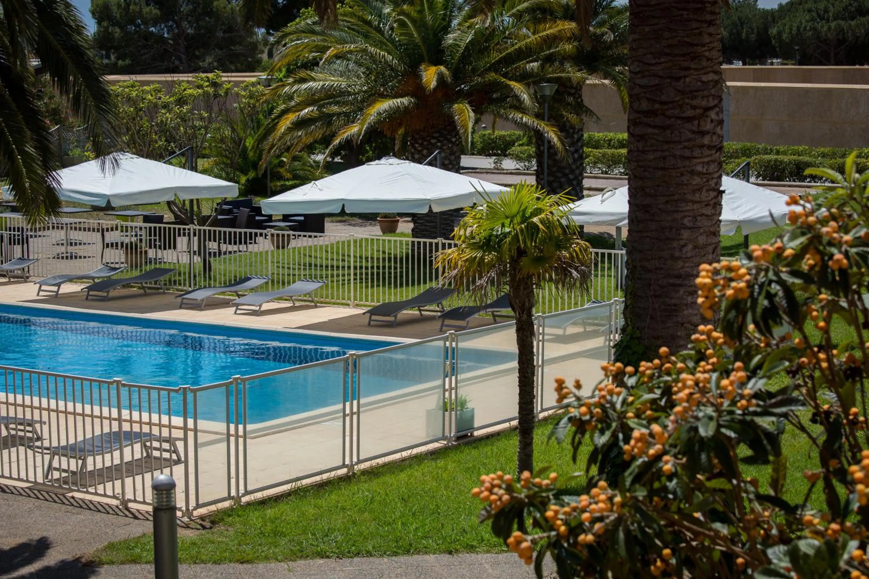 Swimming pool in ibis Perpignan Nord Rivesaltes