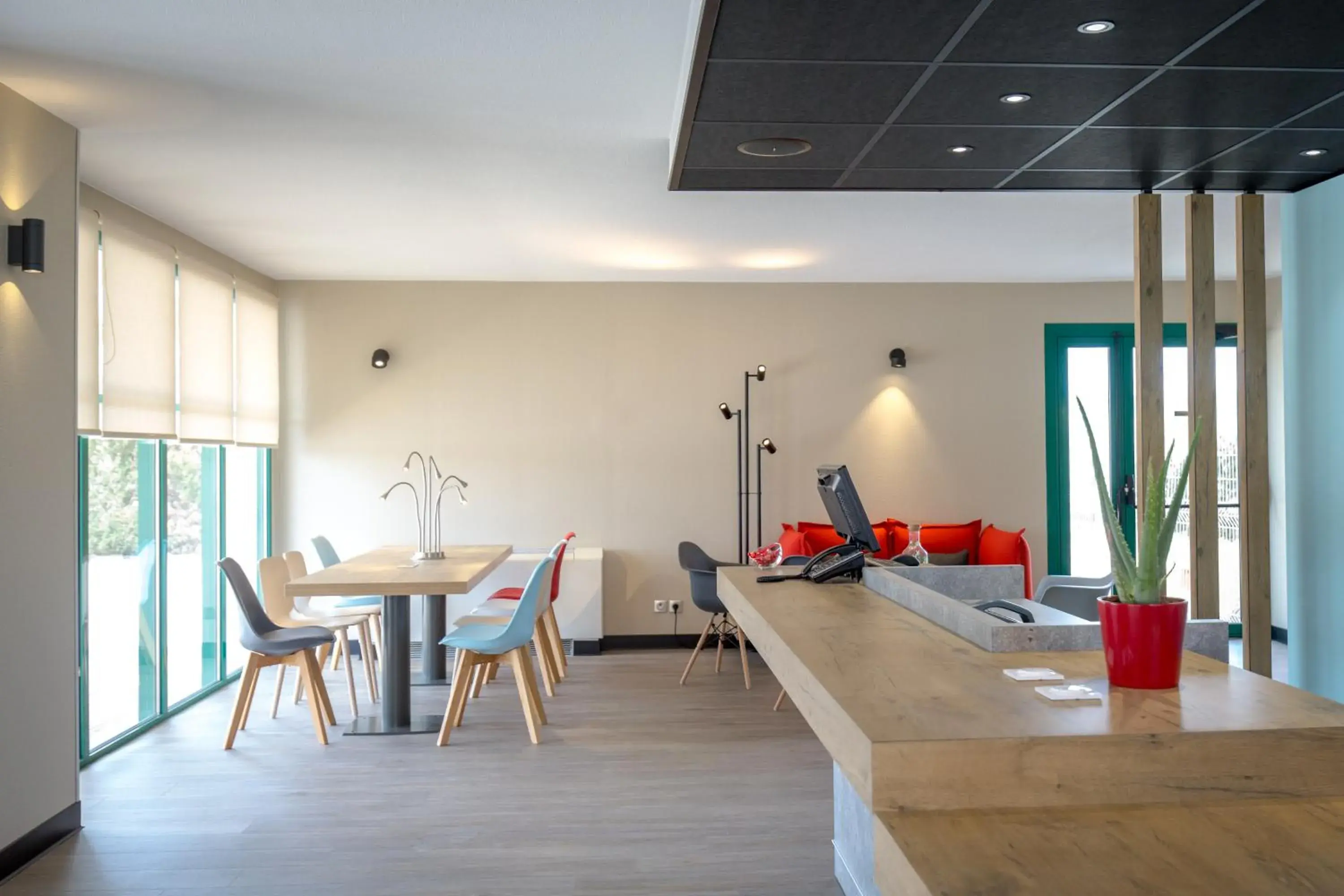 Lobby or reception in ibis Perpignan Nord Rivesaltes Lobby or reception in ibis Perpignan Nord Rivesaltes