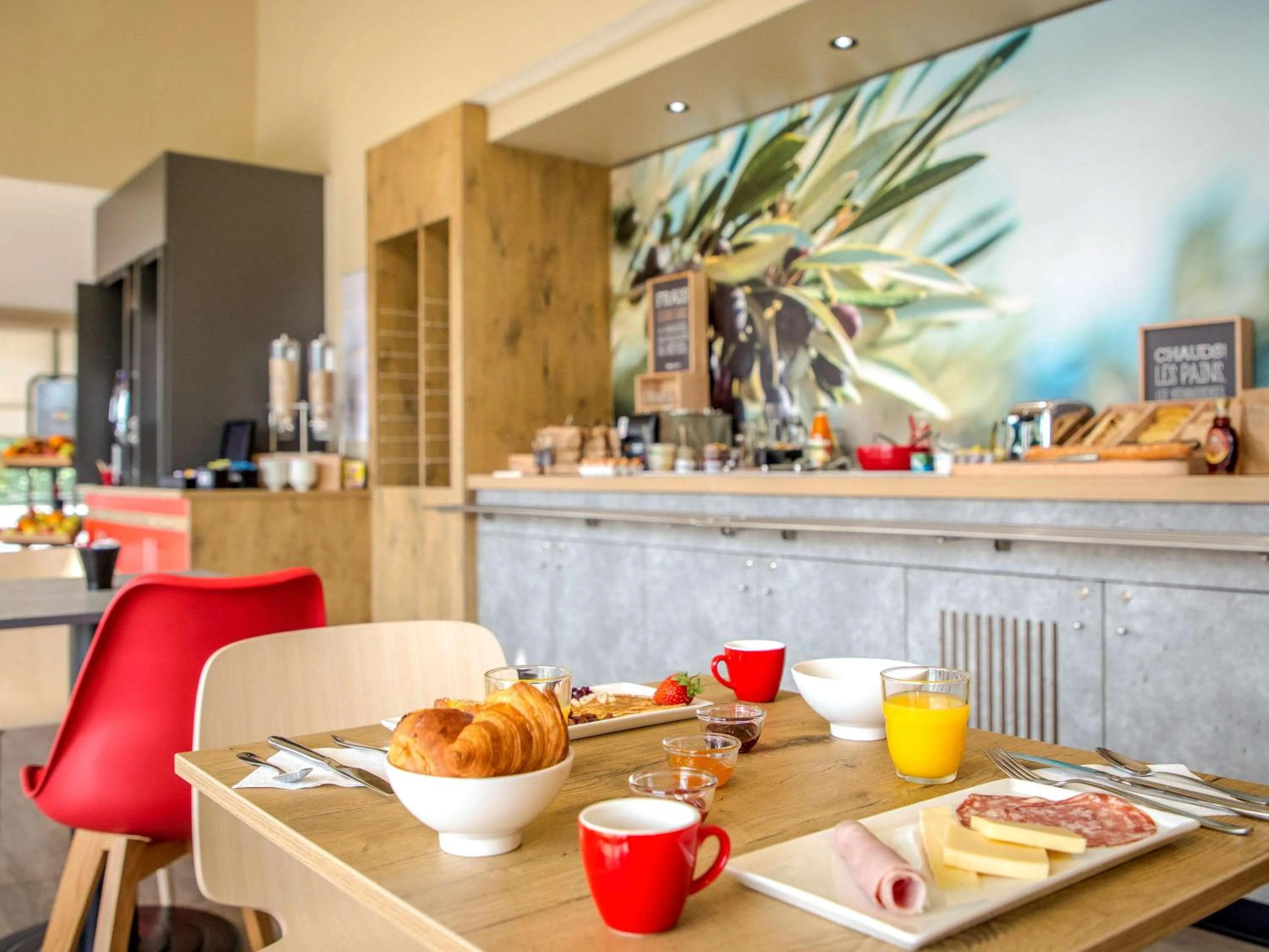 Restaurant/places to eat in ibis Perpignan Nord Rivesaltes