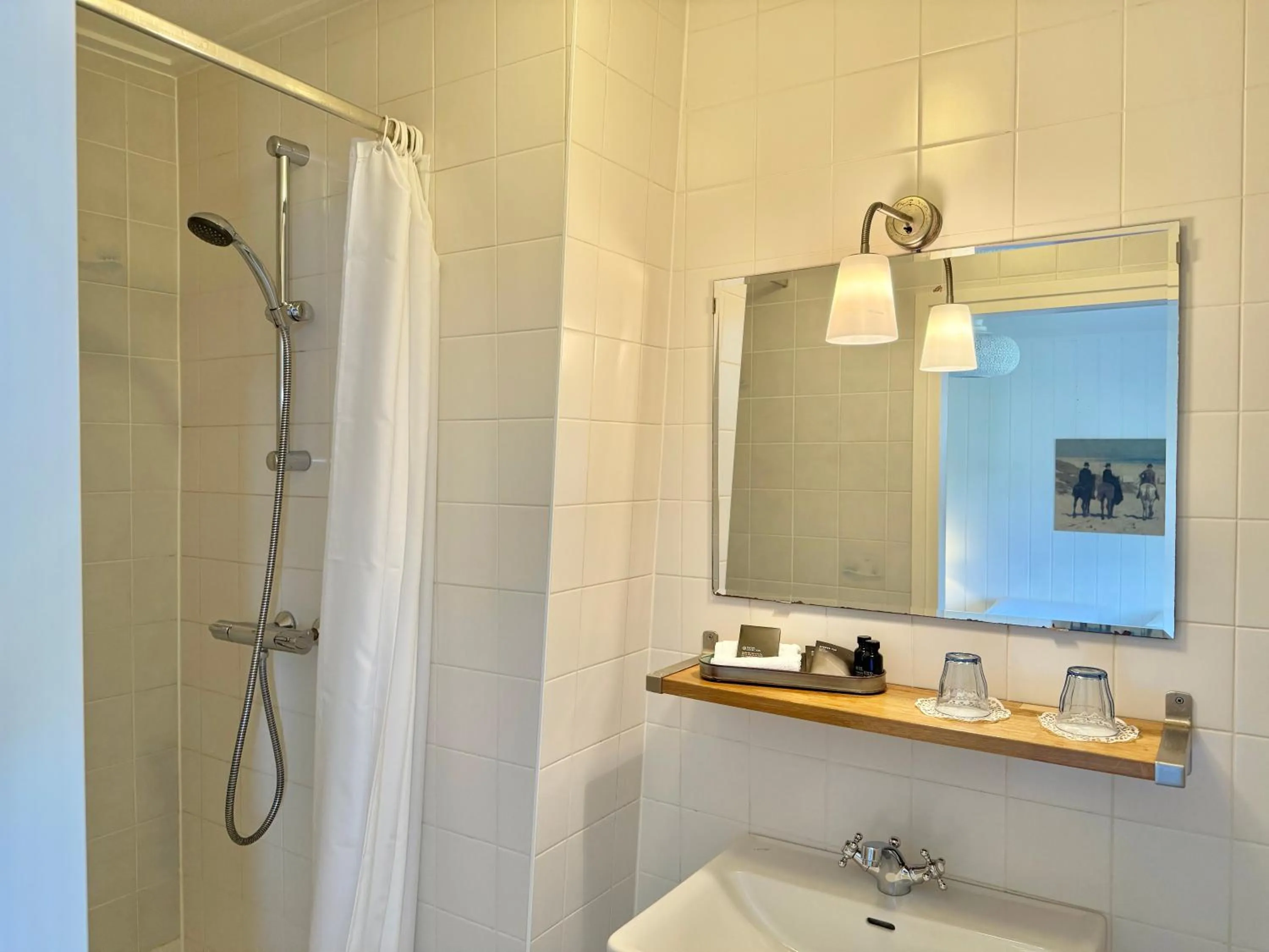 Shower in Hotel Molendal