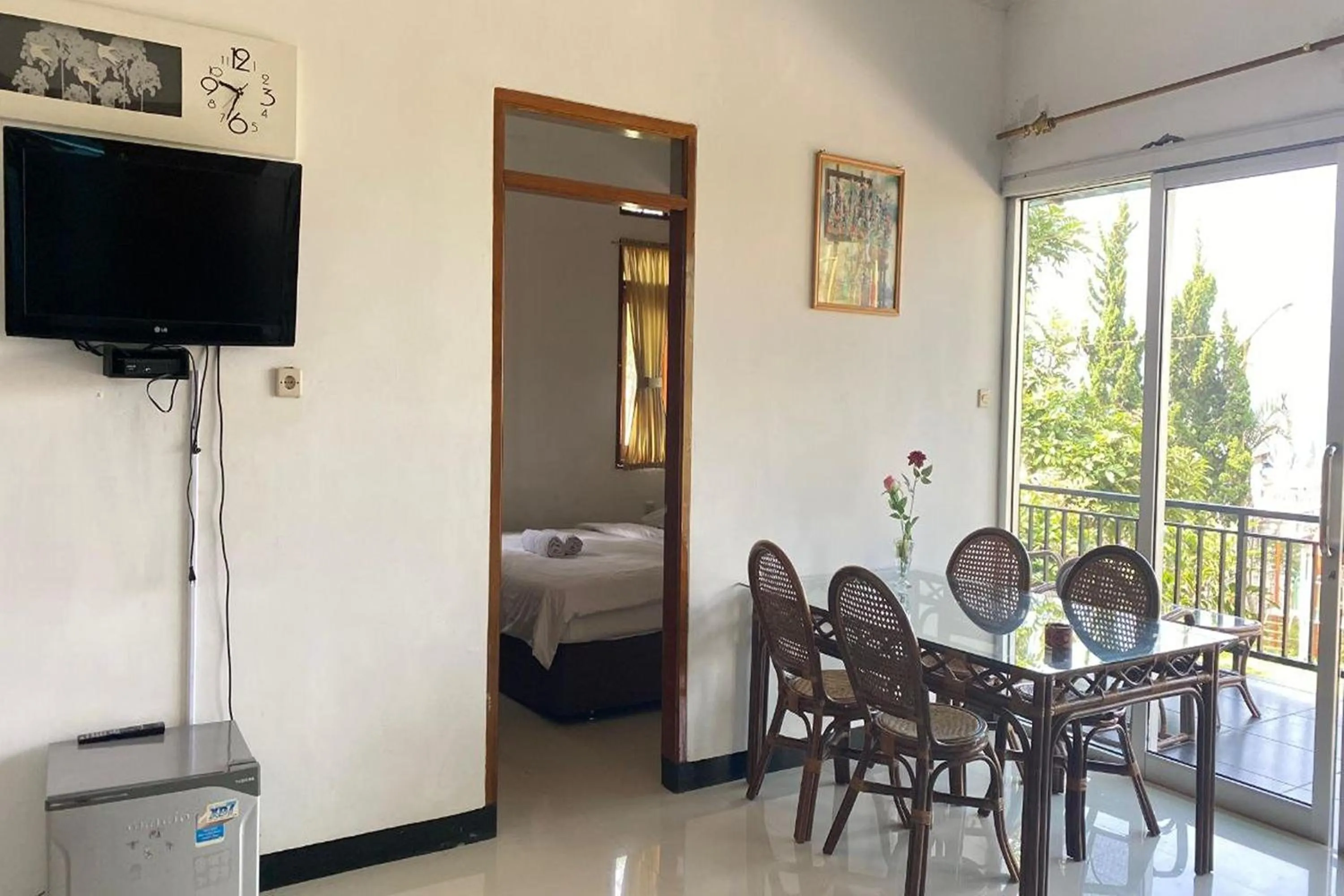 Living room, Bed in Nirwana Lembang