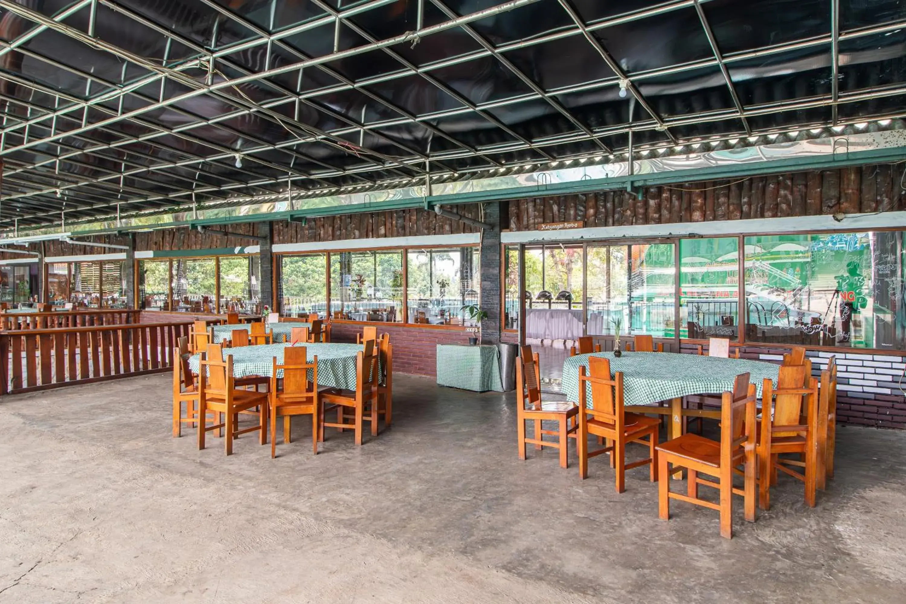 Restaurant/places to eat in Nirwana Lembang Restaurant/places to eat in Nirwana Lembang