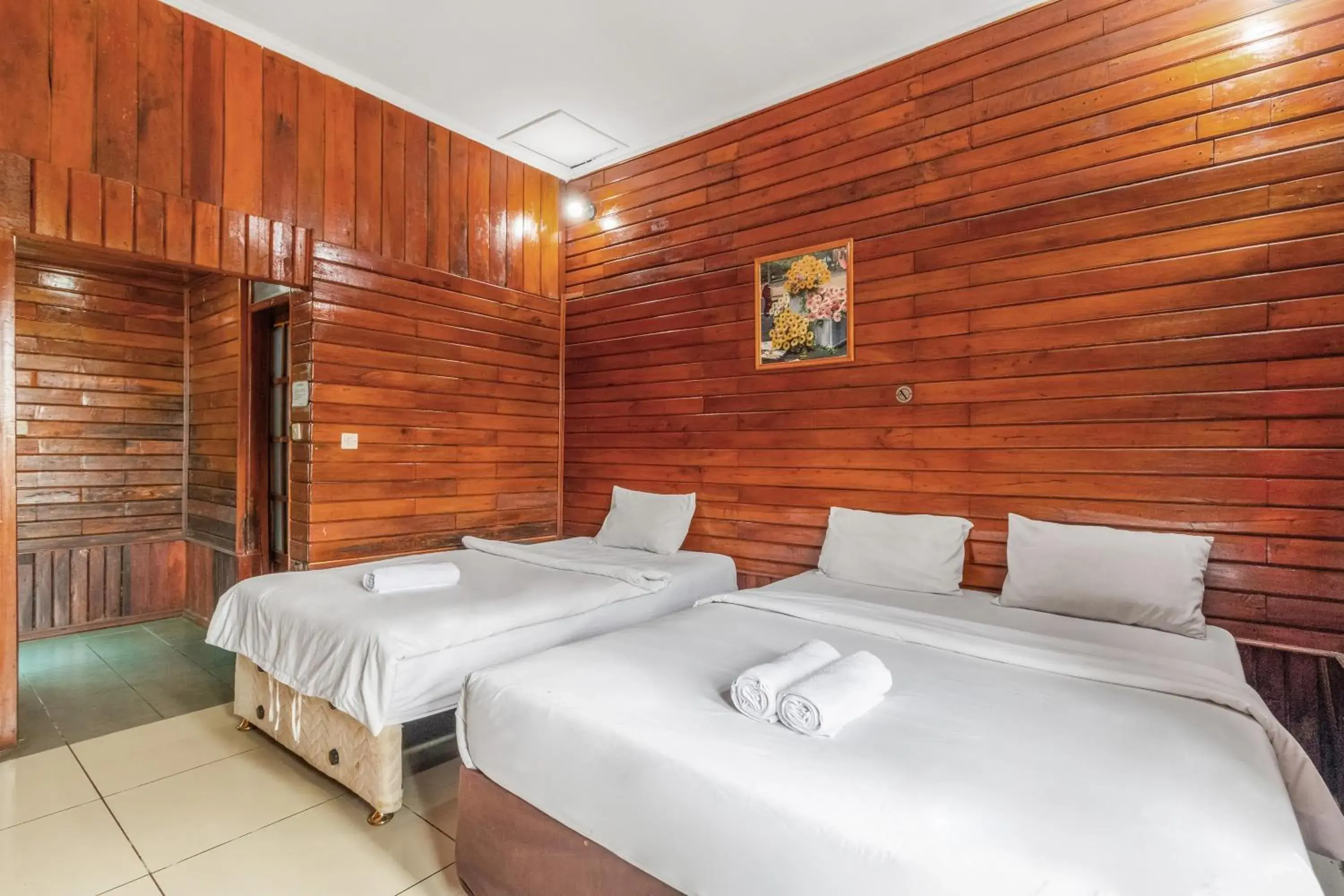 Deluxe Double Room in Nirwana Lembang Deluxe Double Room in Nirwana Lembang
