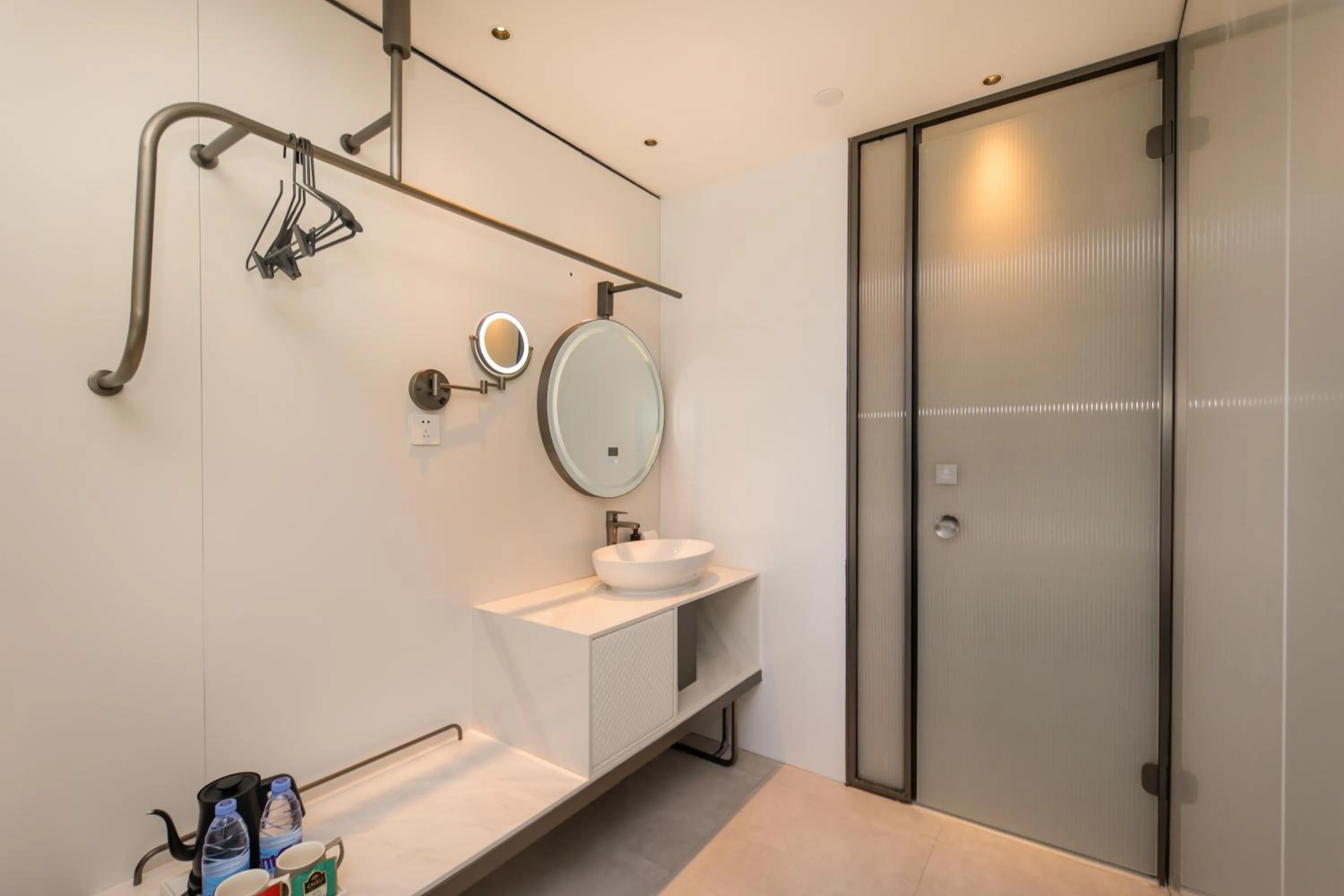 Shower in Shanghai Autoongo Bund Hotel