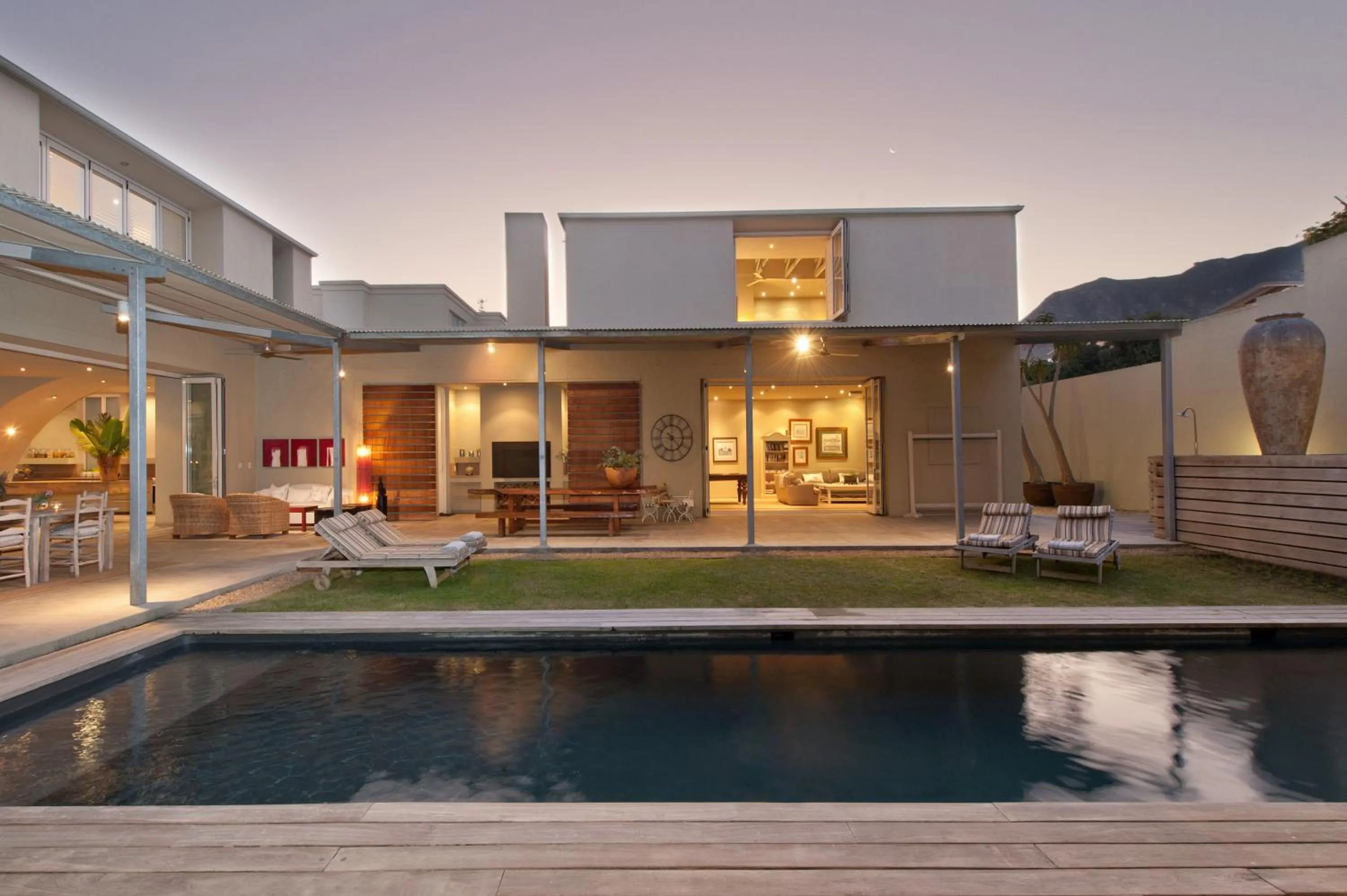 Communal lounge/ TV room in Mosselberg on Grotto Beach