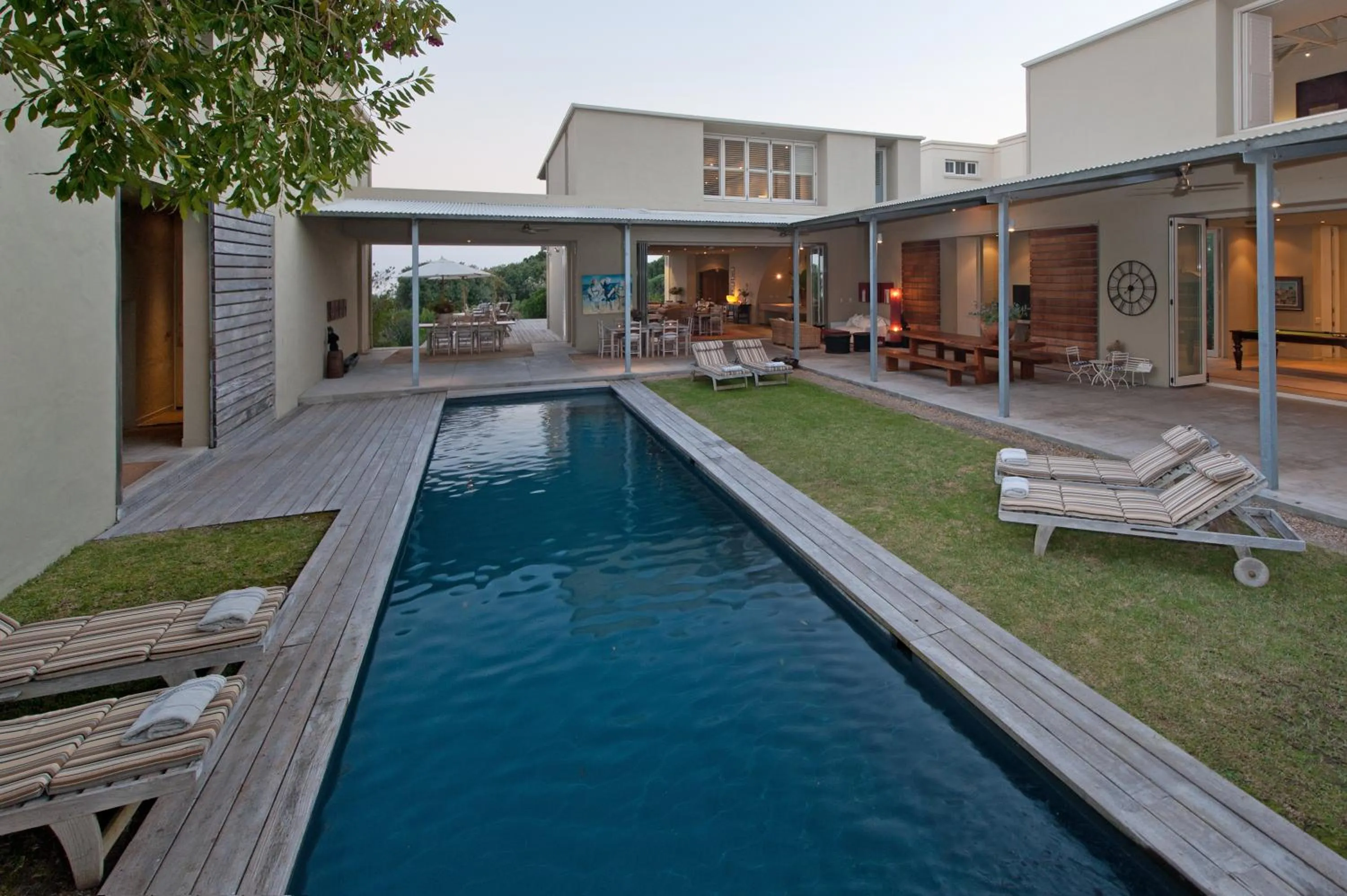 Communal lounge/ TV room in Mosselberg on Grotto Beach