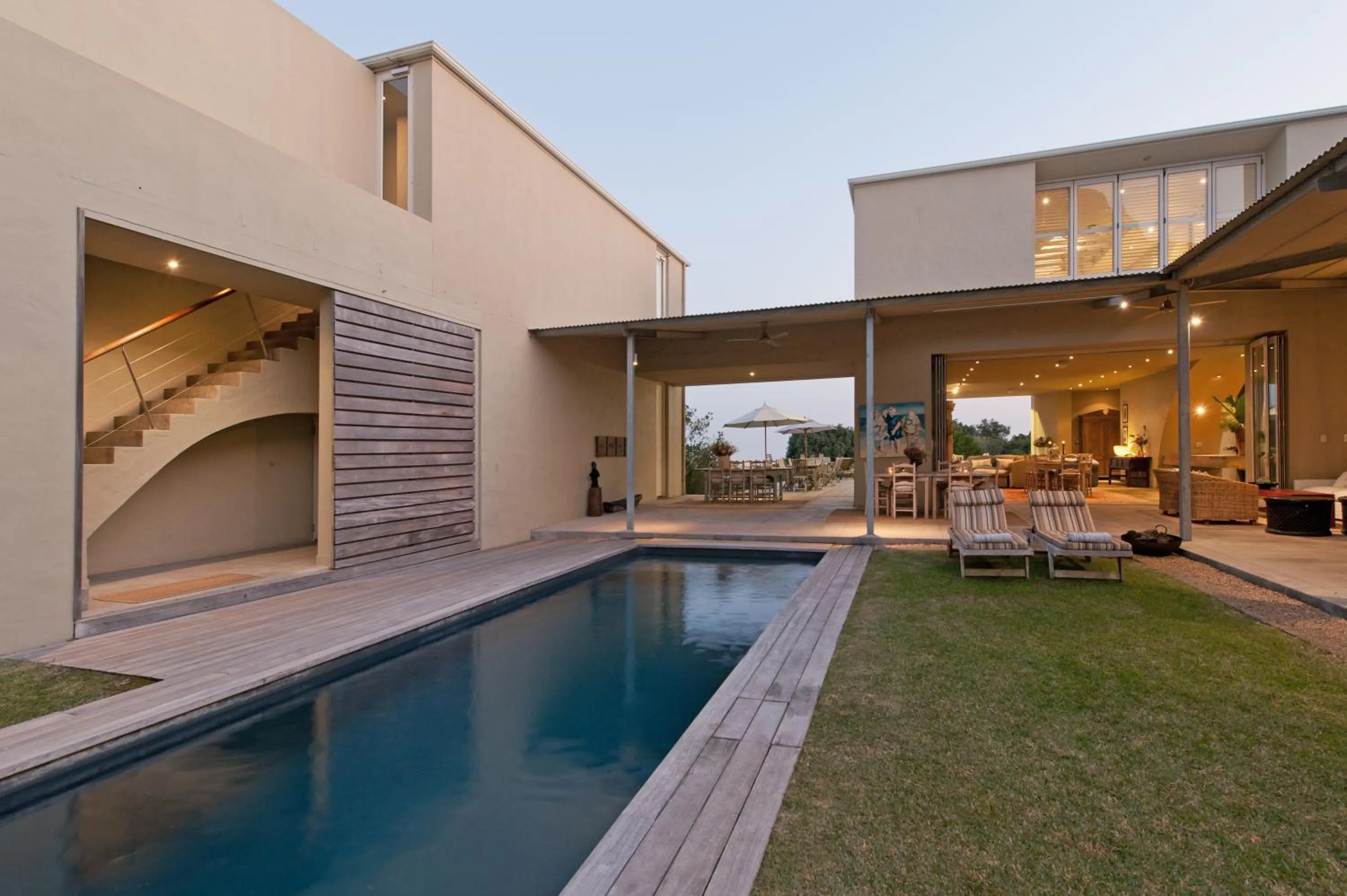 Garden in Mosselberg on Grotto Beach