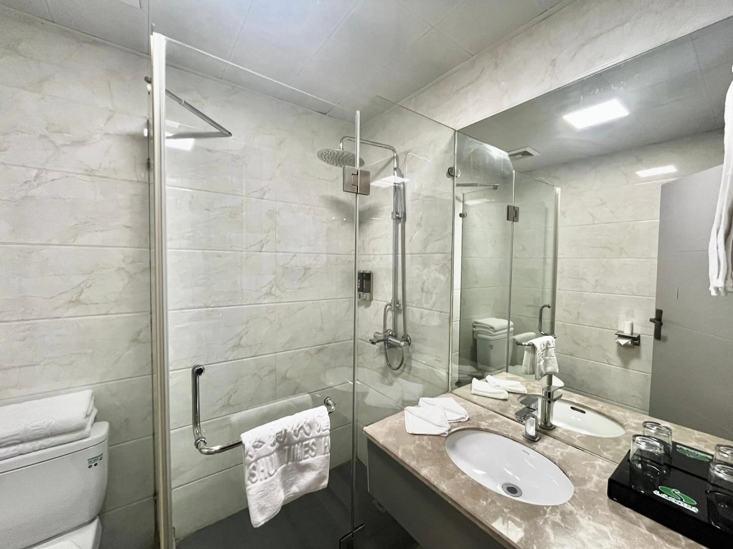 Shower in Tianshui Times Hotel Zhangjiagang