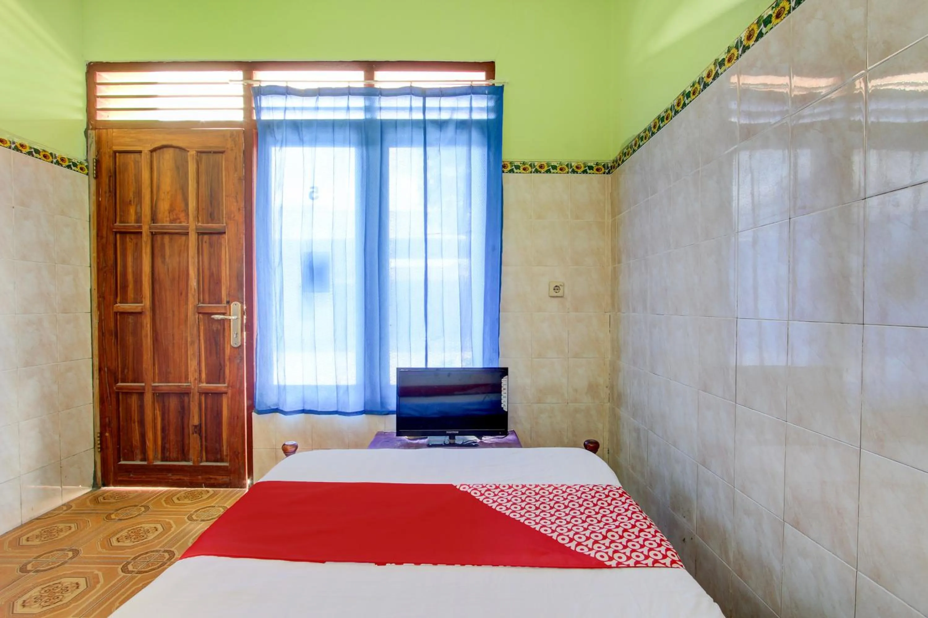 Bedroom, Bed in Hotel O Pondok Wisata Kurniawan 2NearWonogondang Camp ( Bumi Perkemahan Wonogondang )