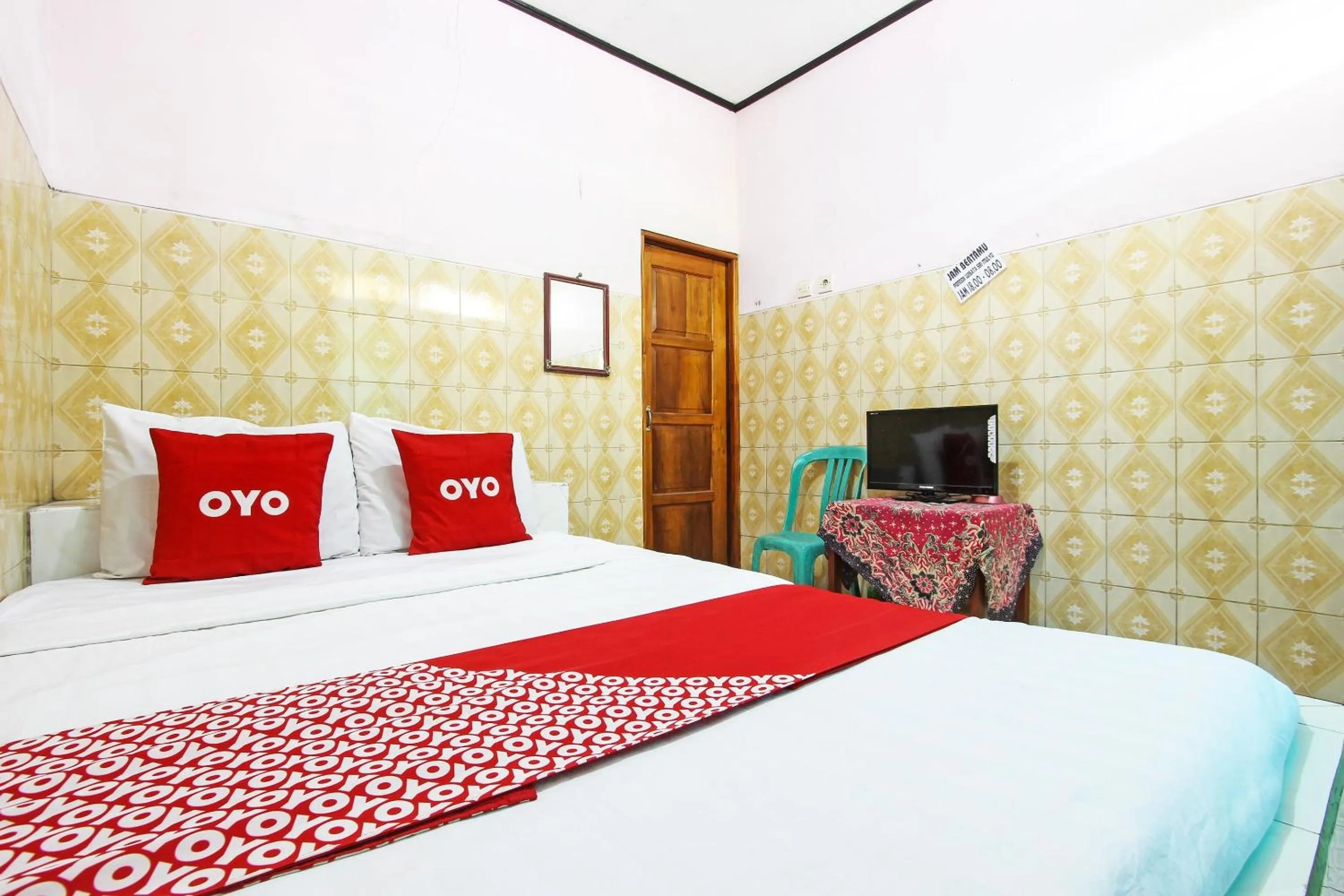 Bedroom, Bed in Hotel O Pondok Wisata Sri MulyoNearSultan Agung Stadium Bantul