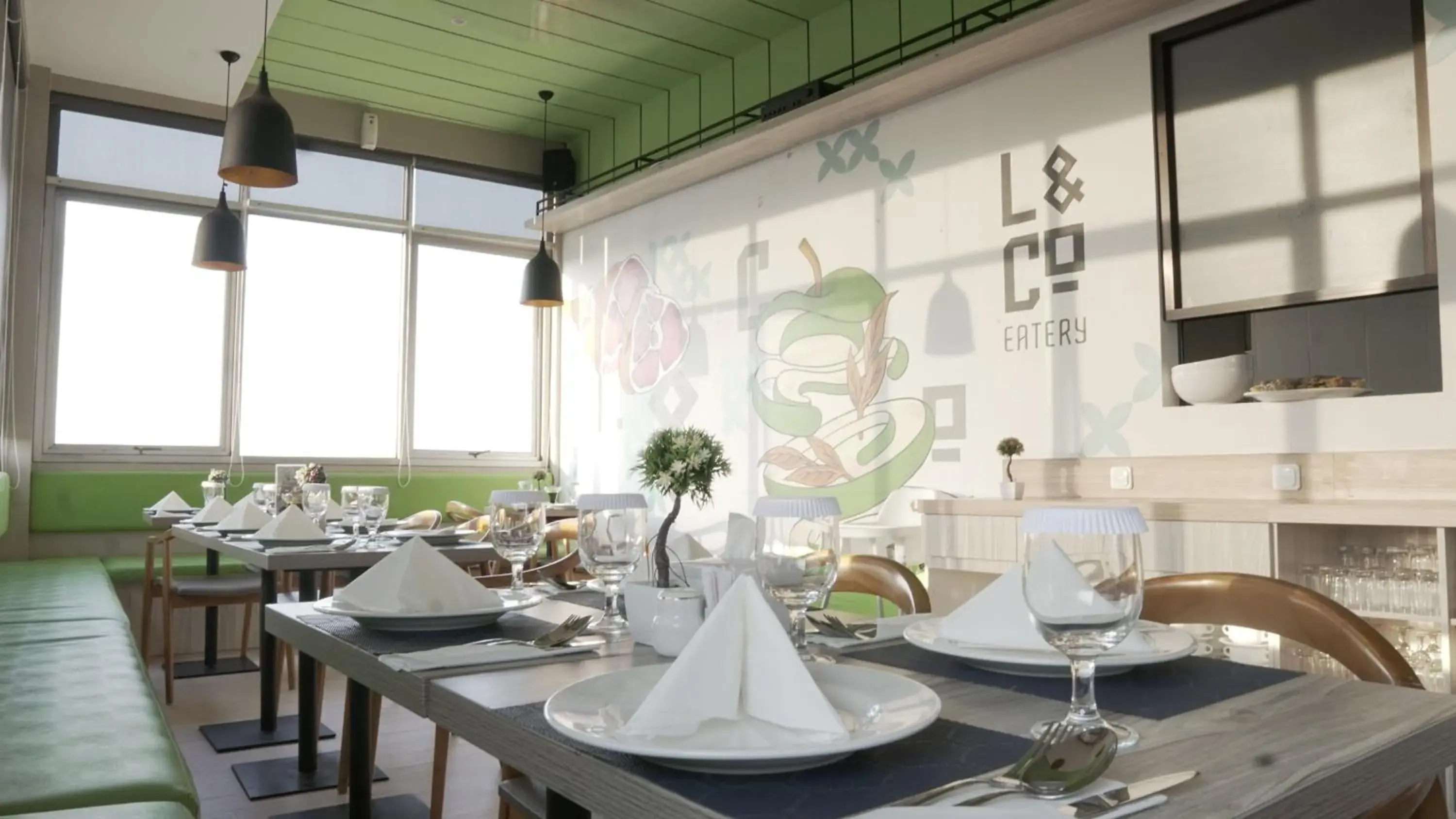 Restaurant/places to eat in Hotel Laksana Solo Managed By Dafam Restaurant/places to eat in Hotel Laksana Solo Managed By Dafam