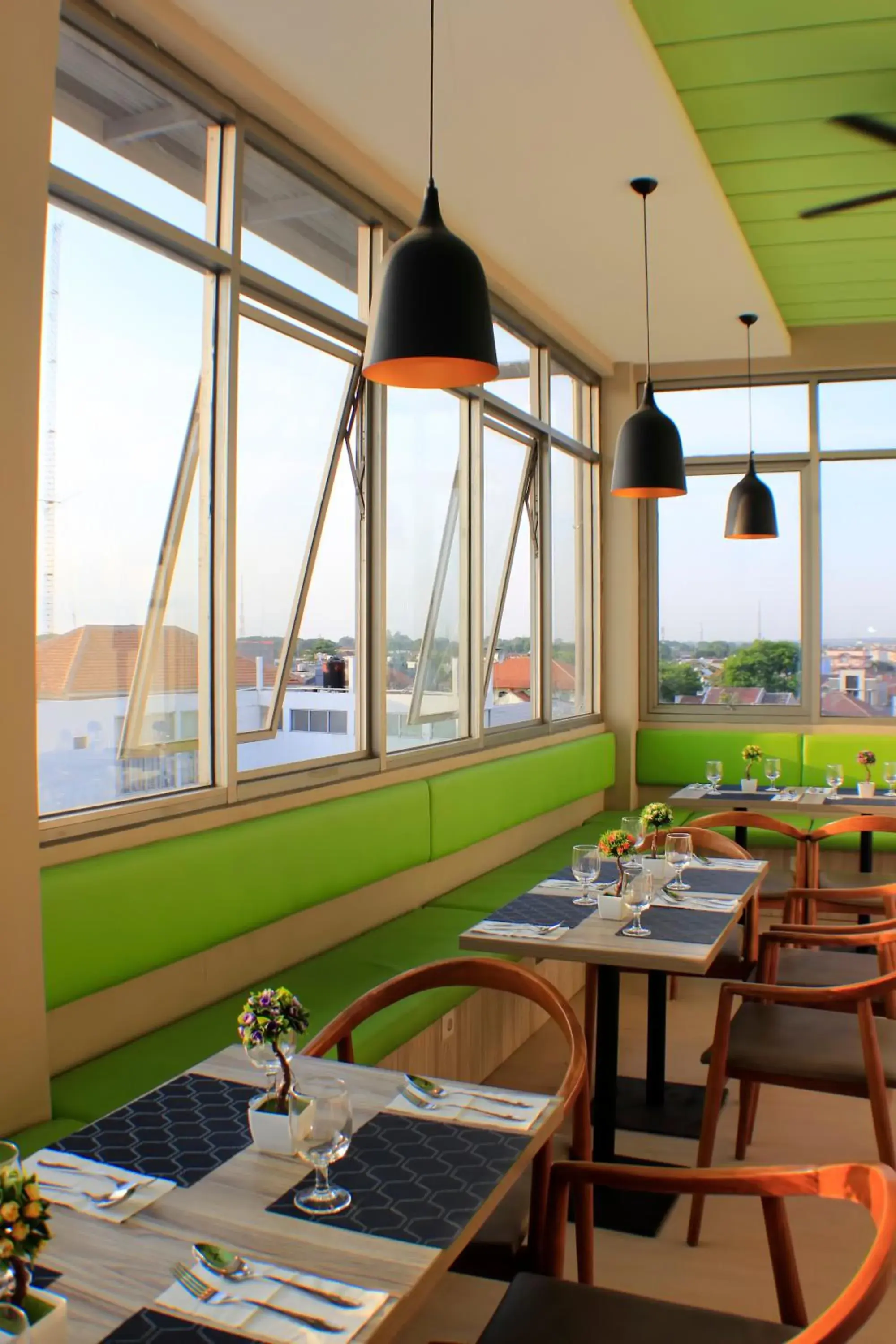 Restaurant/places to eat in Hotel Laksana Solo Managed By Dafam Restaurant/places to eat in Hotel Laksana Solo Managed By Dafam