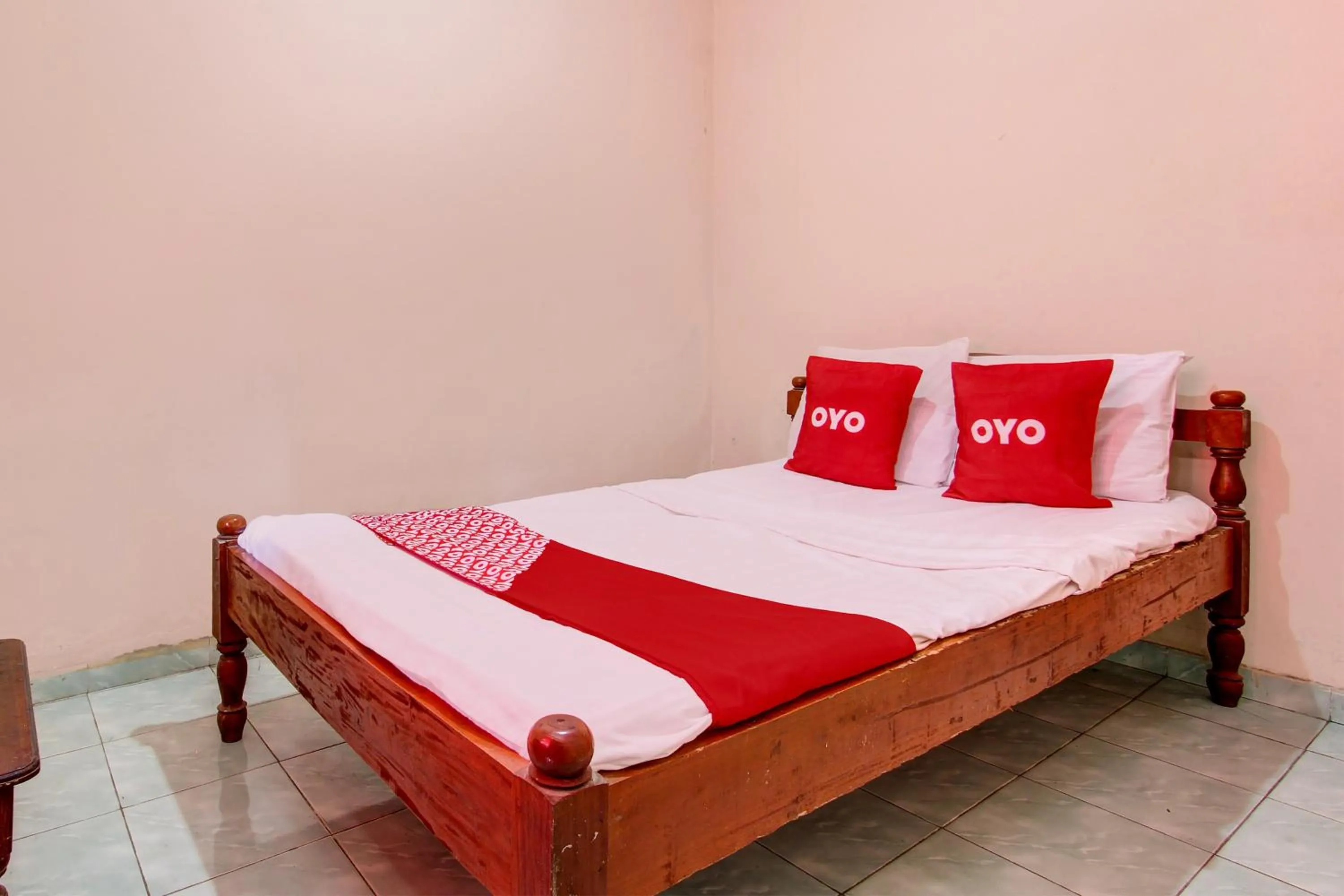 Bedroom, Bed in Hotel O Pondok Wisata Sekar KemuningNearWonogondang Camp ( Bumi Perkemahan Wonogondang )