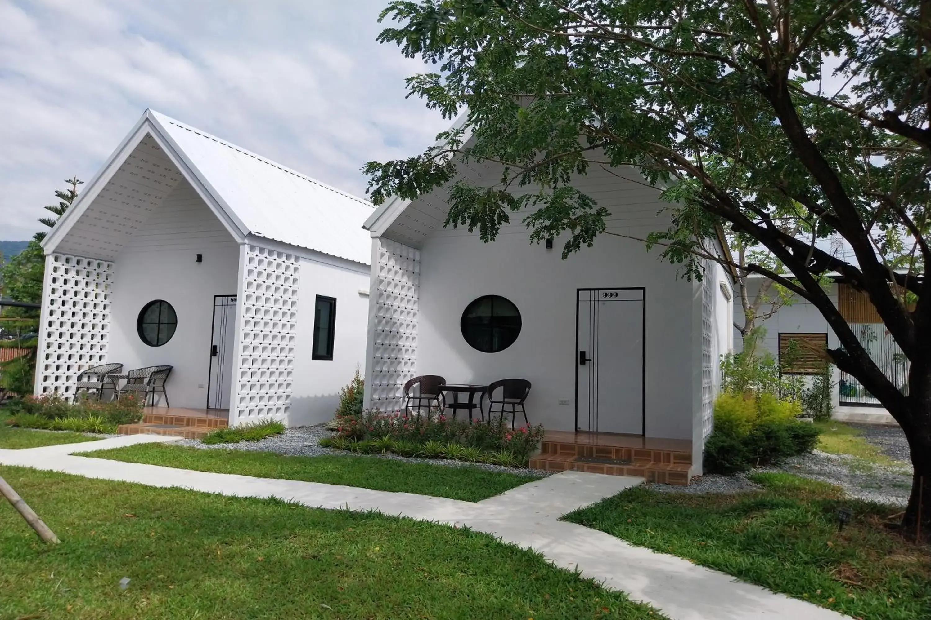 Property building in It my life cafe x camp Property building in It my life cafe x camp