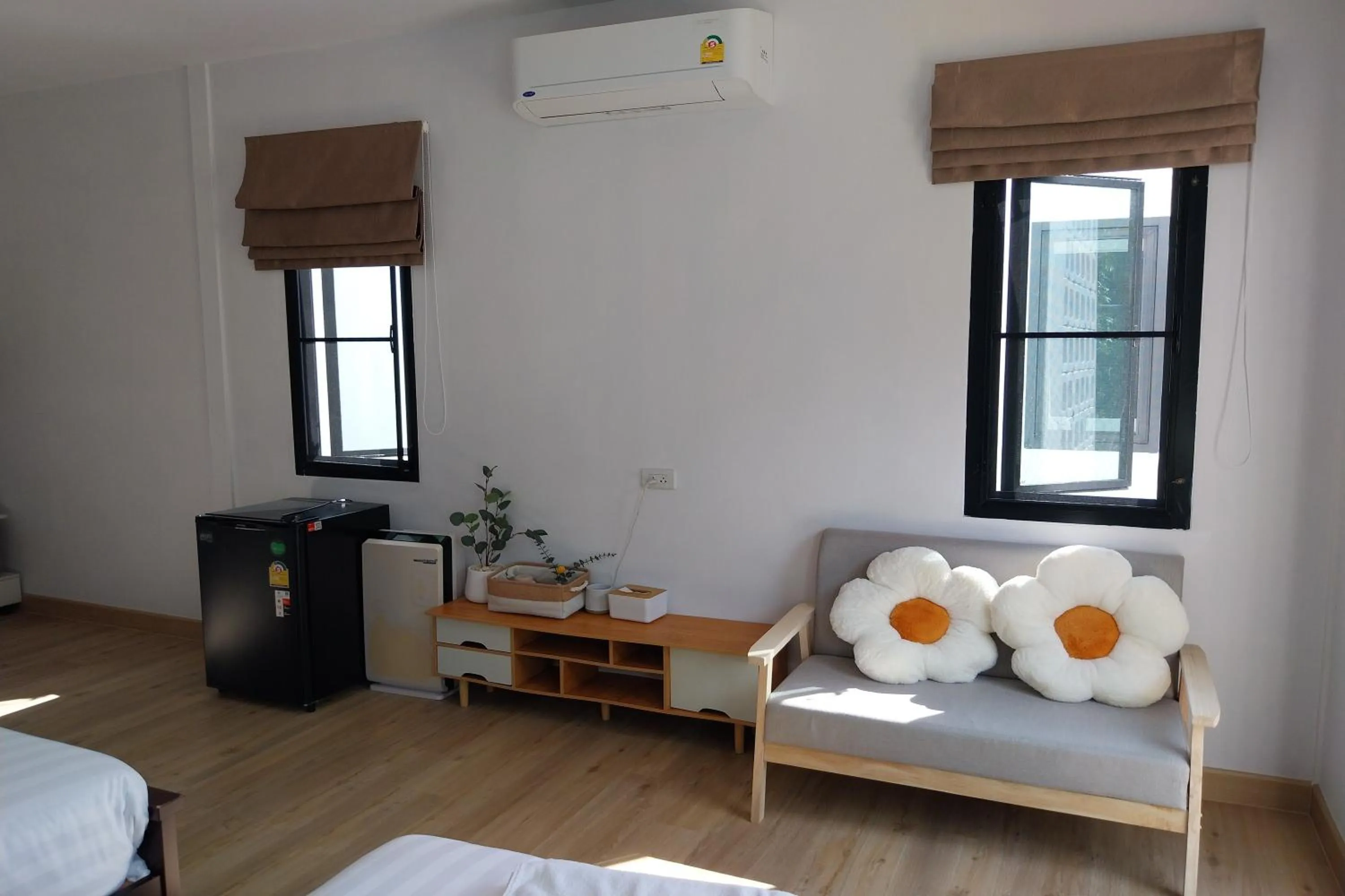 Bedroom, Bed in It my life cafe x camp